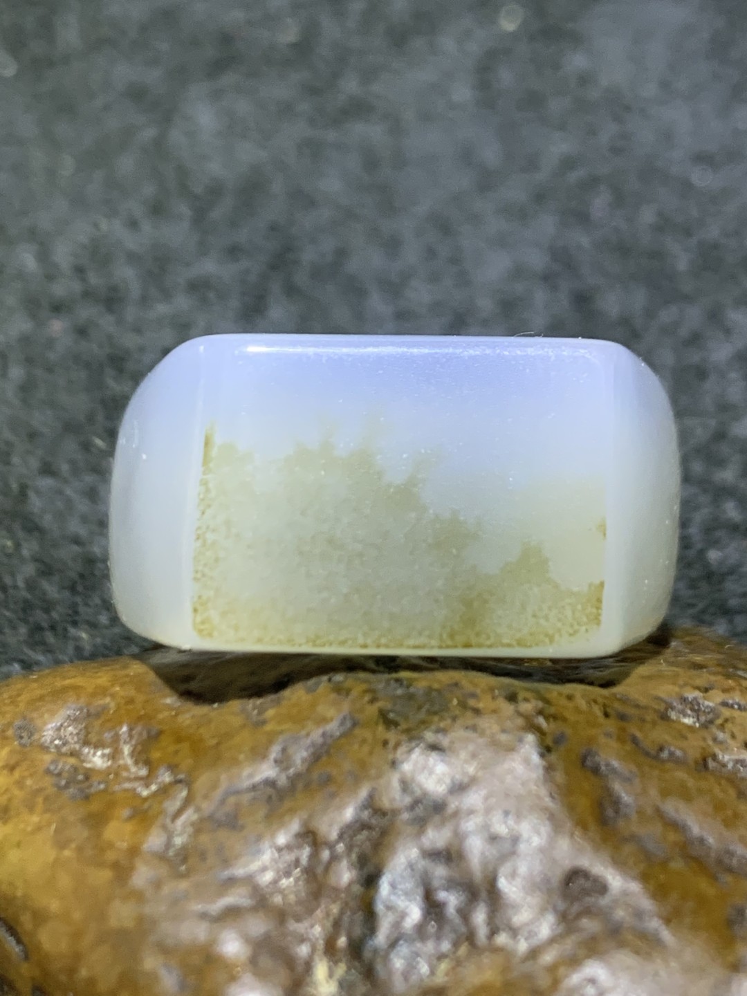 精美高玉化冰透海洋玉髓戒指一个