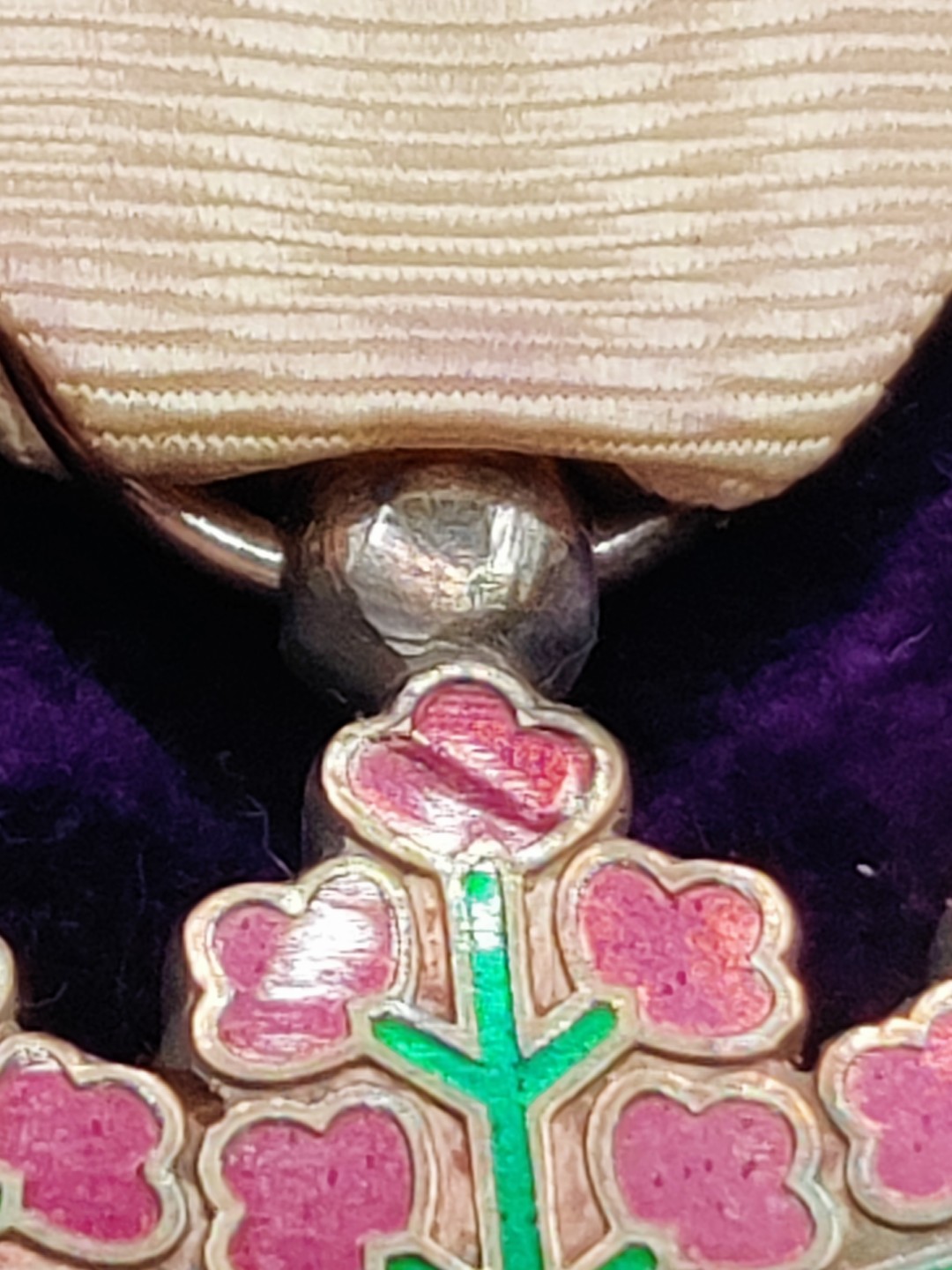 全场0元起拍 第18期 咸鱼国勋章拍卖专场 11月30日（周三）下午6：00开始 日本二战时期七等青叶章 银制带略 品相如图