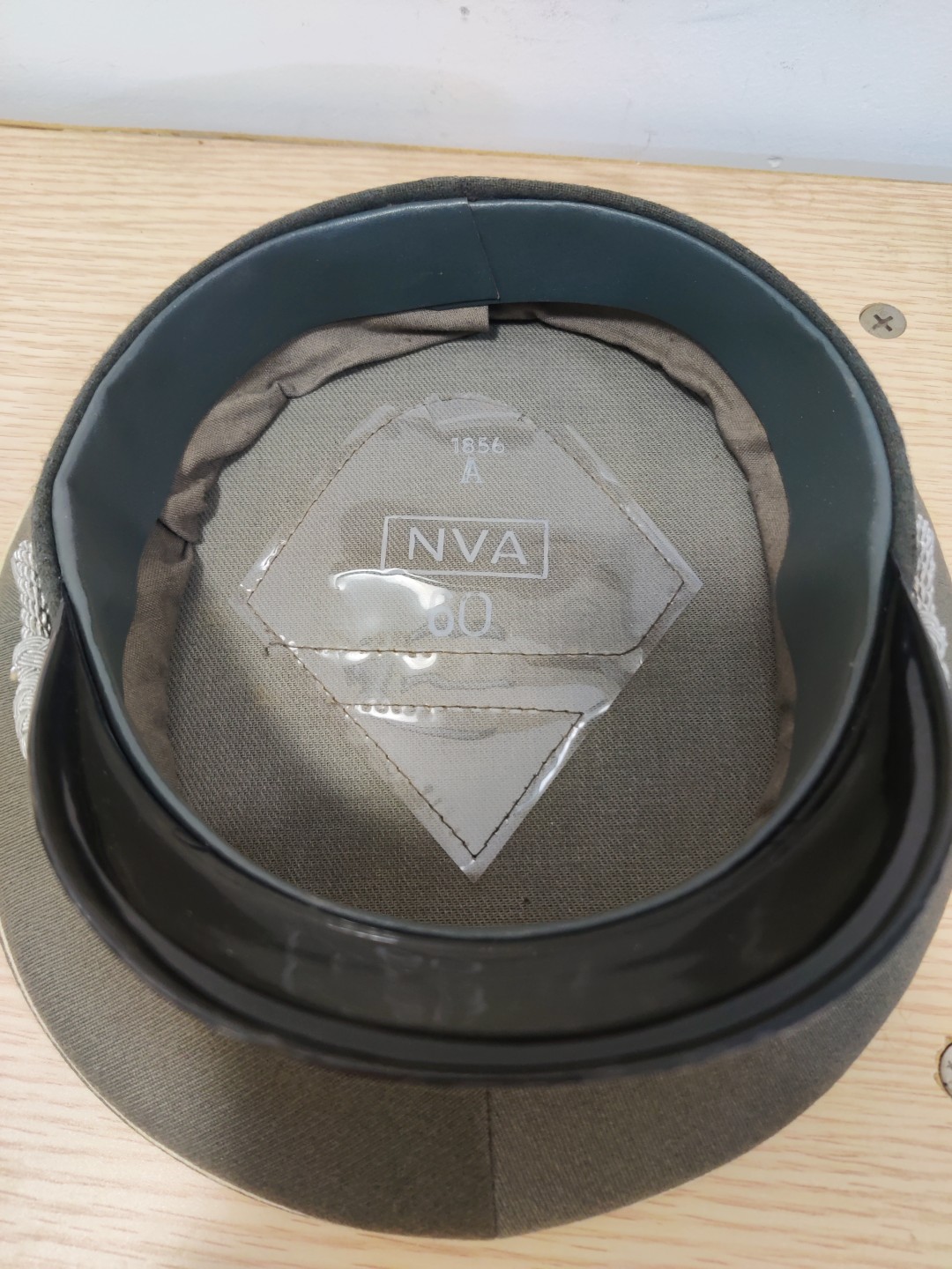 全场0元起拍 第18期 咸鱼国勋章拍卖专场 11月30日（周三）下午6：00开始 东德中期 陆军军官大檐帽 60cm