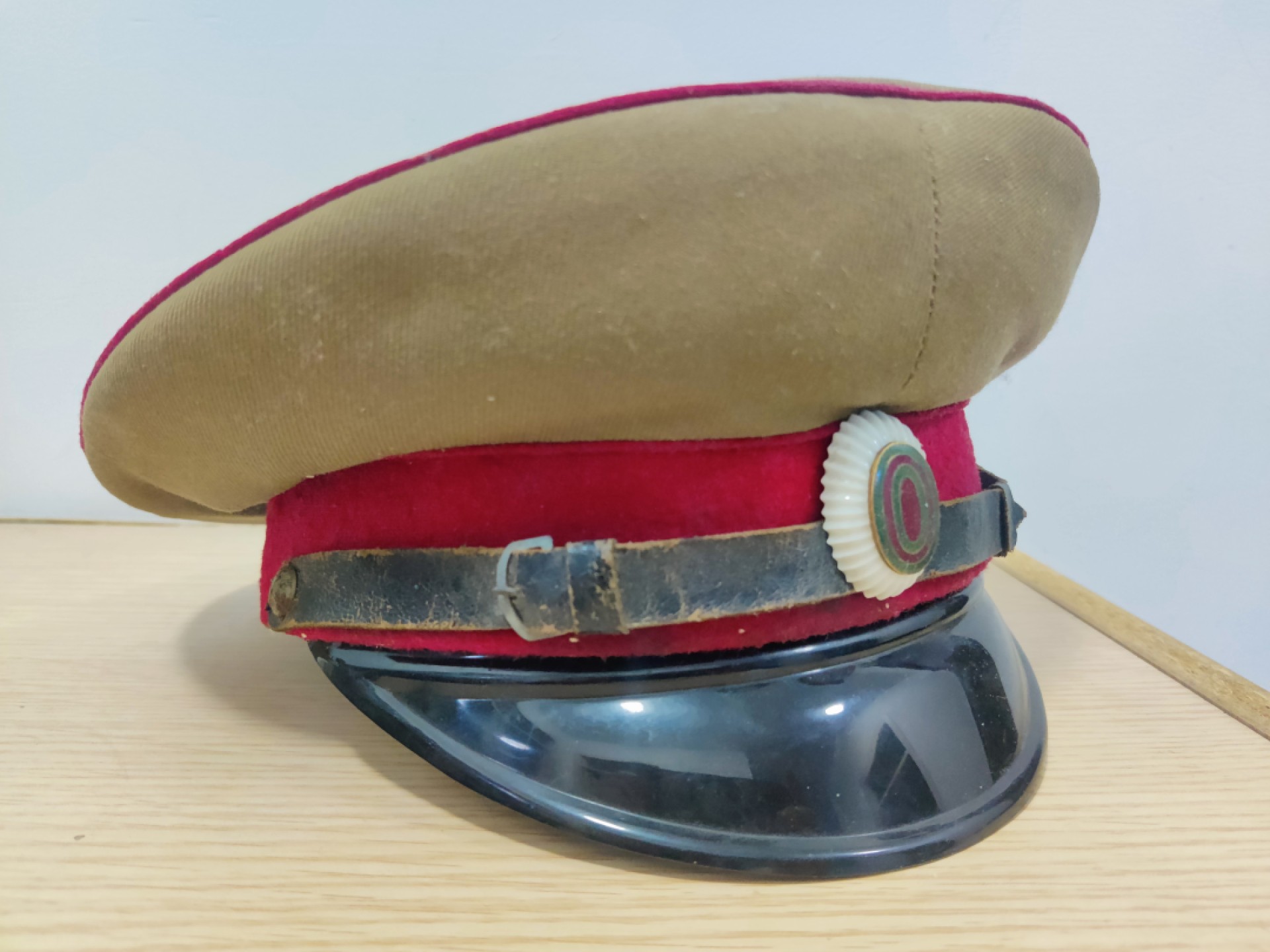 全场0元起拍 第18期 咸鱼国勋章拍卖专场 11月30日（周三）下午6：00开始 保加利亚 王国时期  二战时期 末期 大檐帽 55cm