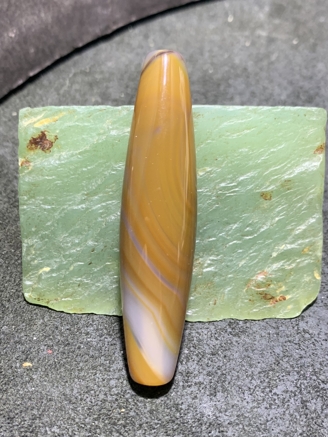精美高玉化巴西玛瑙金沙千层纹天珠形桶珠一个，