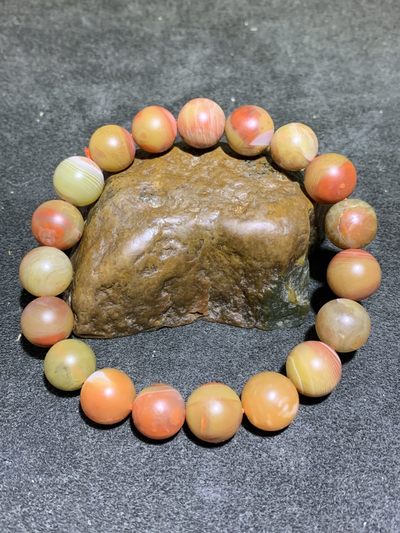 川料南红玛瑙黄皮包浆料手串一条， - 川料南红玛瑙黄皮包浆料手串一条，