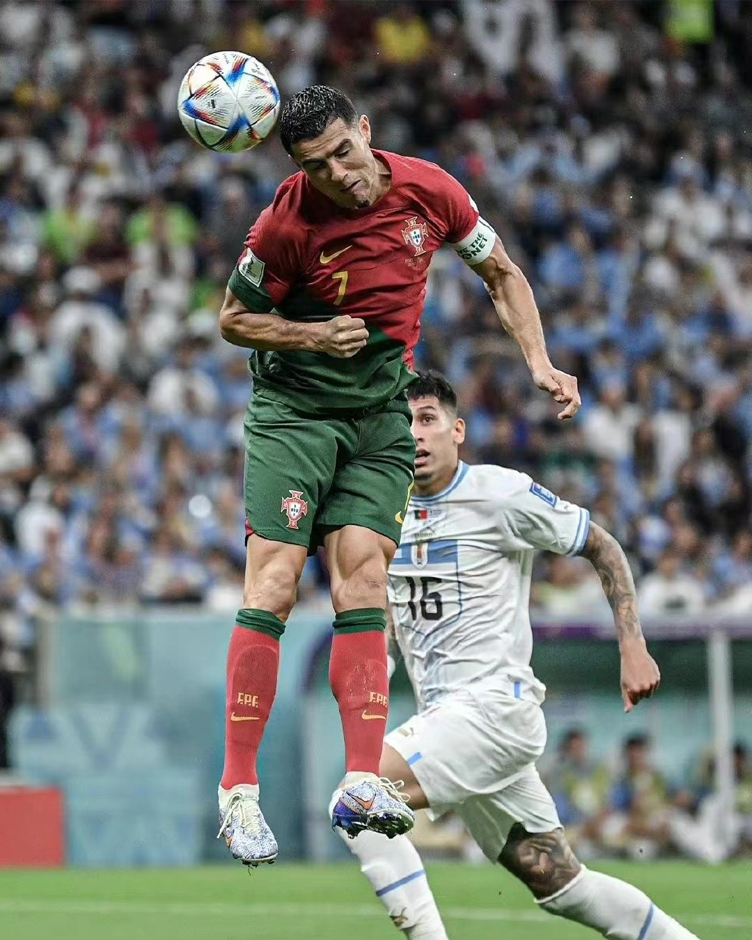 零元拍：克里斯蒂亚诺-罗纳尔多亲笔签名Nike刺客CR7 AG战靴，签的真的贼漂亮，保存特别好，签于C罗中国行！