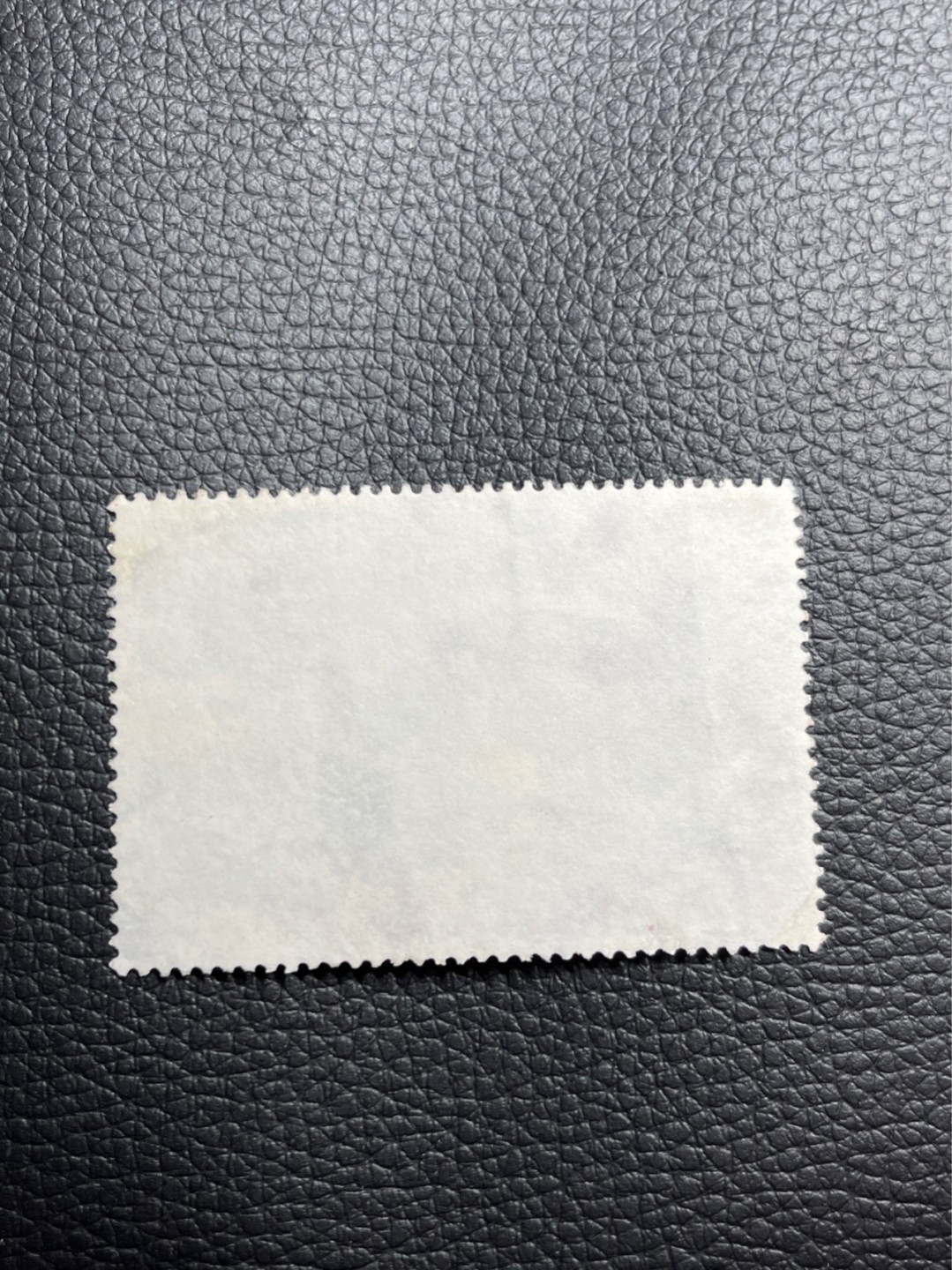 洪涛臻品批发群  精选邮票限时拍卖第一百七十七期 文6筋票黑人信销一枚，轻微修补痕迹，品相自定，注意捡漏