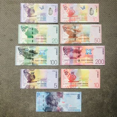 57th 非洲塑料钞，纸钞和纸塑复合钞，流通钞和纪念钞（靓号，首发冠，样票） - 圣多美和普林西比2016-2020年5-200多布拉，近全同号（其他0000900，5多布拉纸钞0001900），市场价3000+