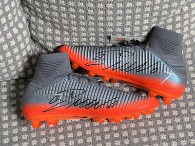 零元拍：克里斯蒂亚诺-罗纳尔多亲笔签名Nike刺客CR7 AG战靴，签的真的贼漂亮，保存特别好，签于C罗中国行！ - 零元拍：克里斯蒂亚诺-罗纳尔多亲笔签名Nike刺客CR7 AG战靴，签的真的贼漂亮，保存特别好，签于C罗中国行！