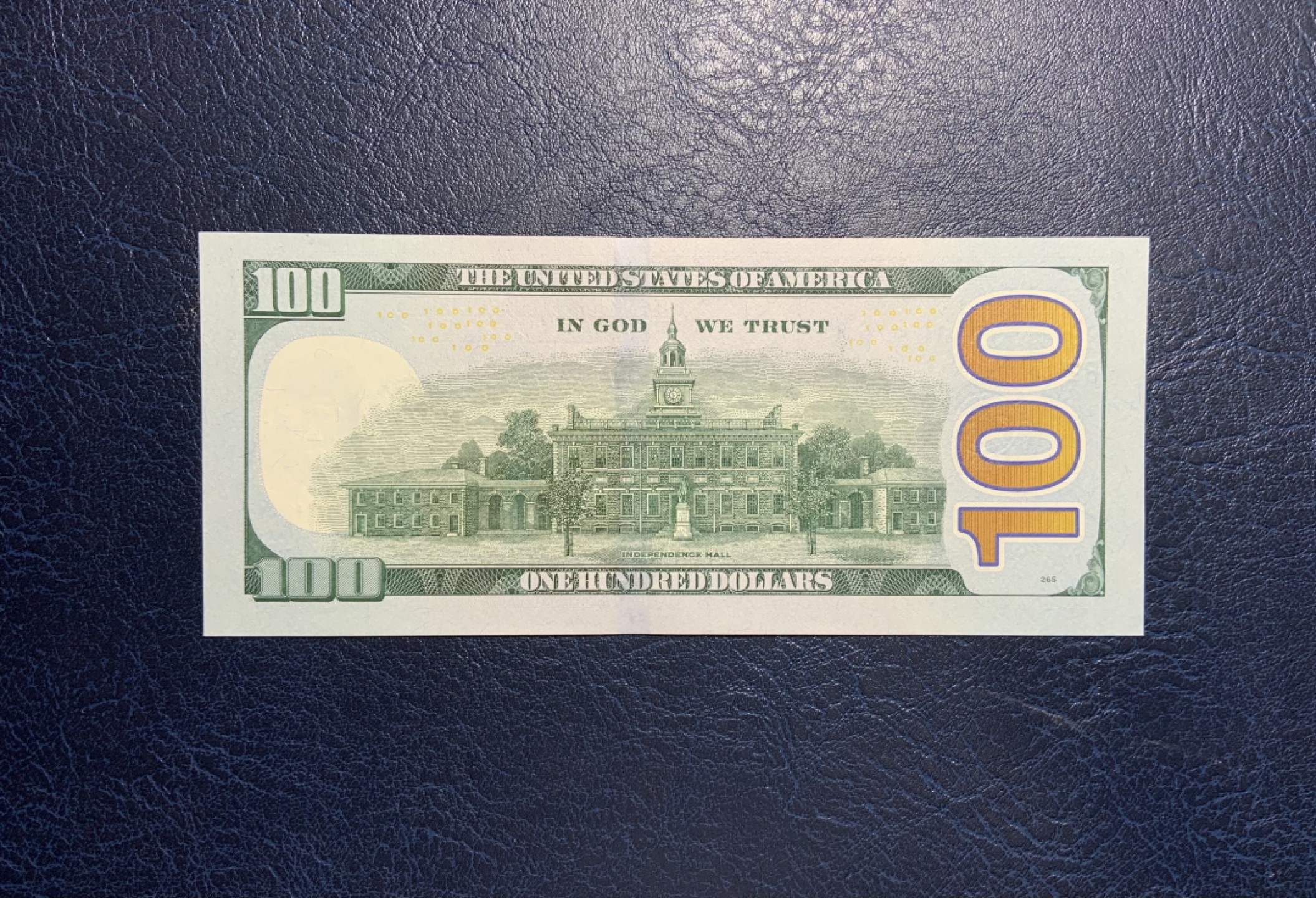收藏联盟Quantum Auction 第213期拍卖  美国2017年联邦储备券100元 品相全新UNC 豹子号 号码无4