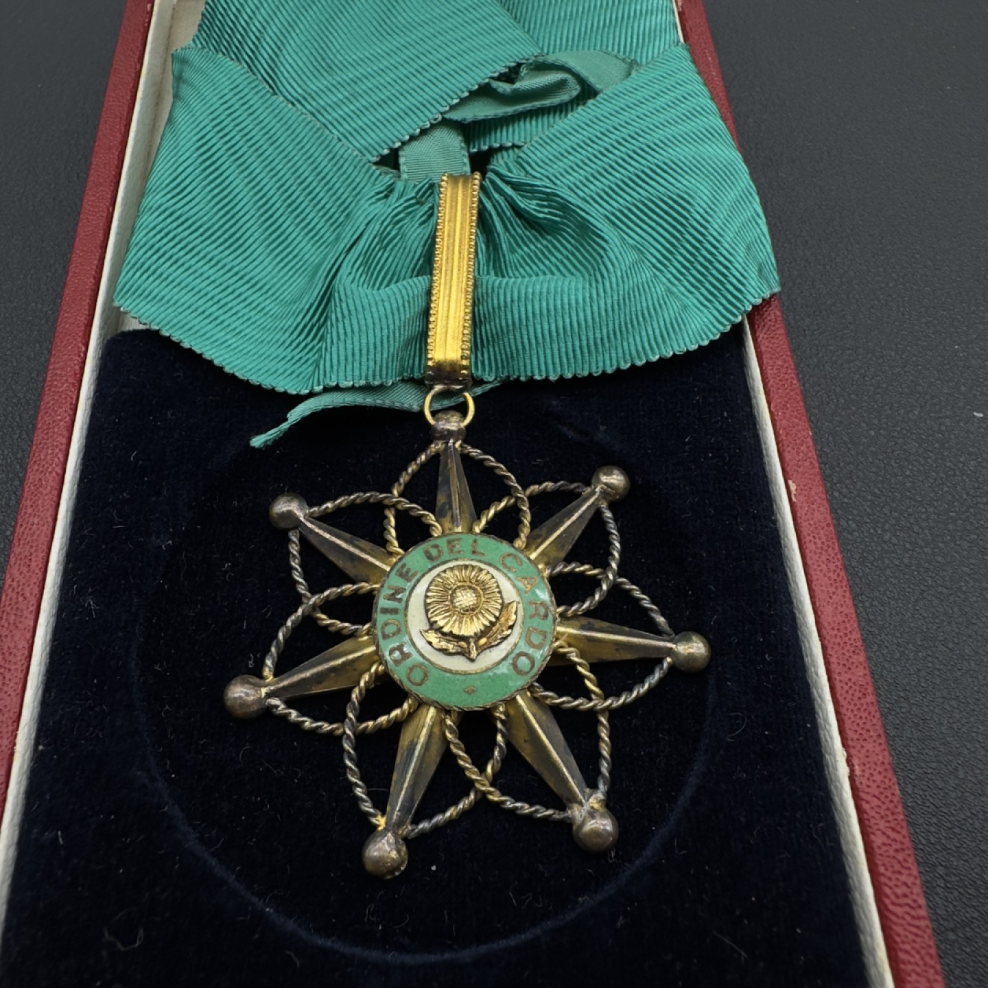 勋章奖章交易所12月4日拍卖 苏格兰蓟花金纪念勋章