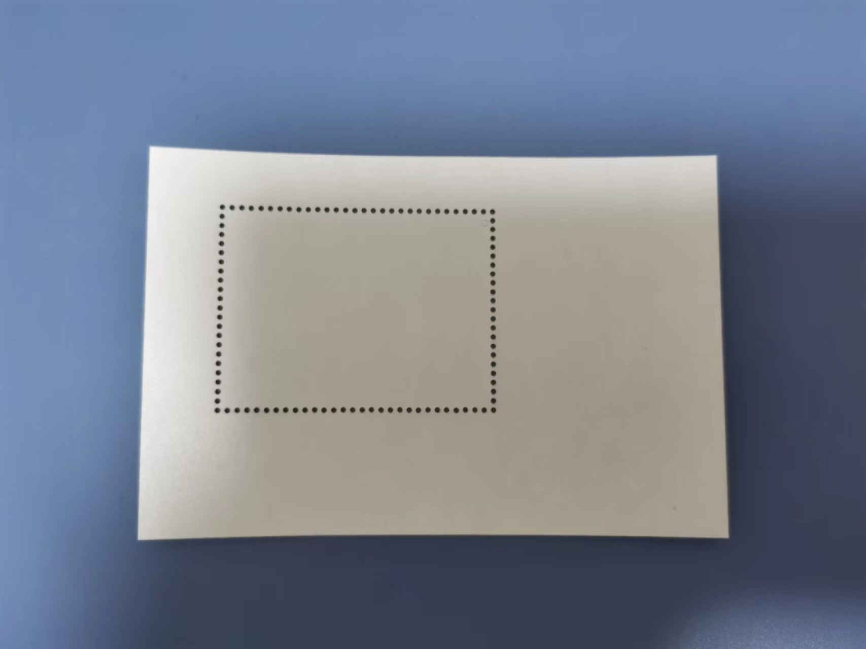 世家收藏第十八期“世界杯”号邮票钱币专场（自动截拍） 越南2017本土特产的药材•越南玉灵人参邮票小型张1全新