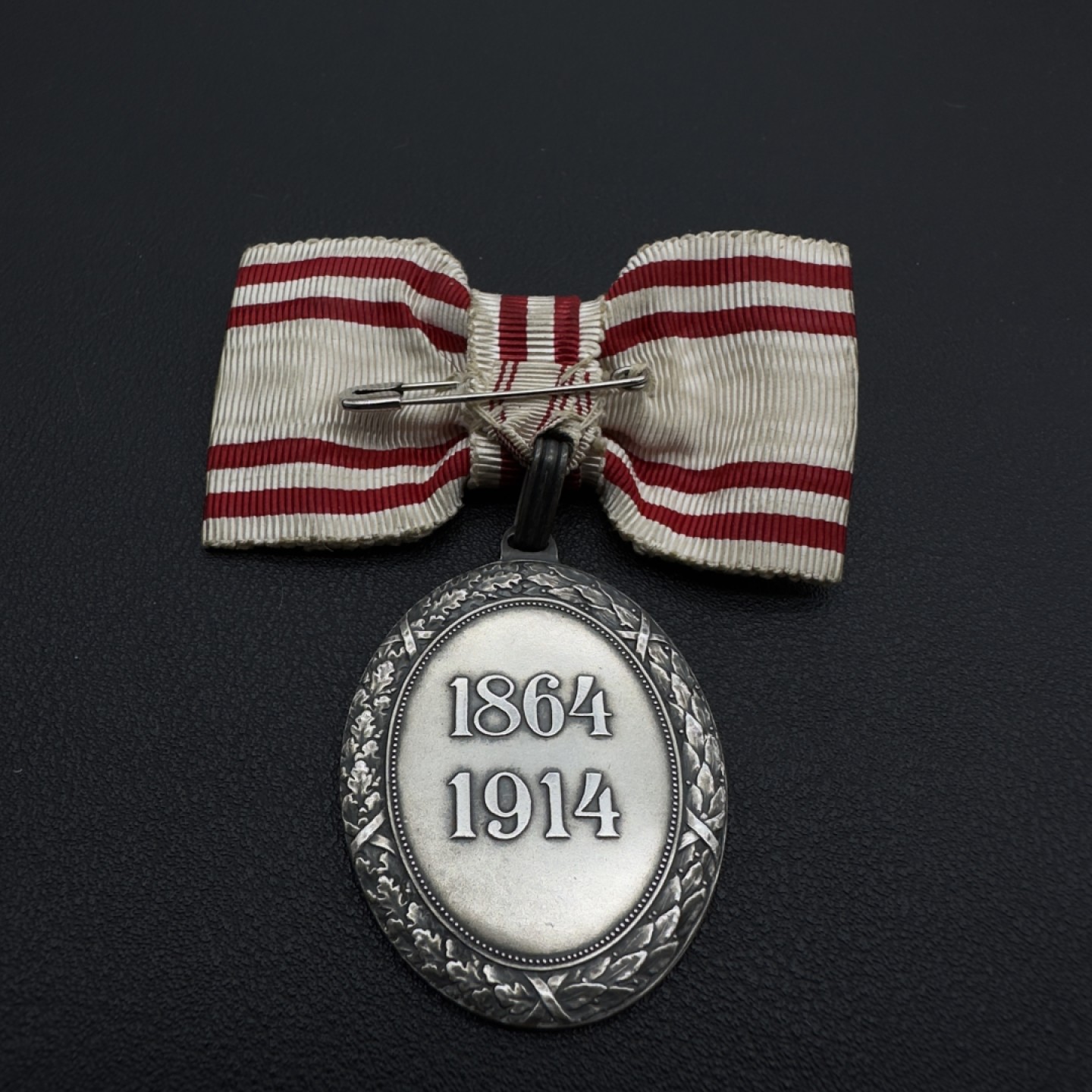 勋章奖章交易所12月4日拍卖 奥匈帝国女版红十字奖章