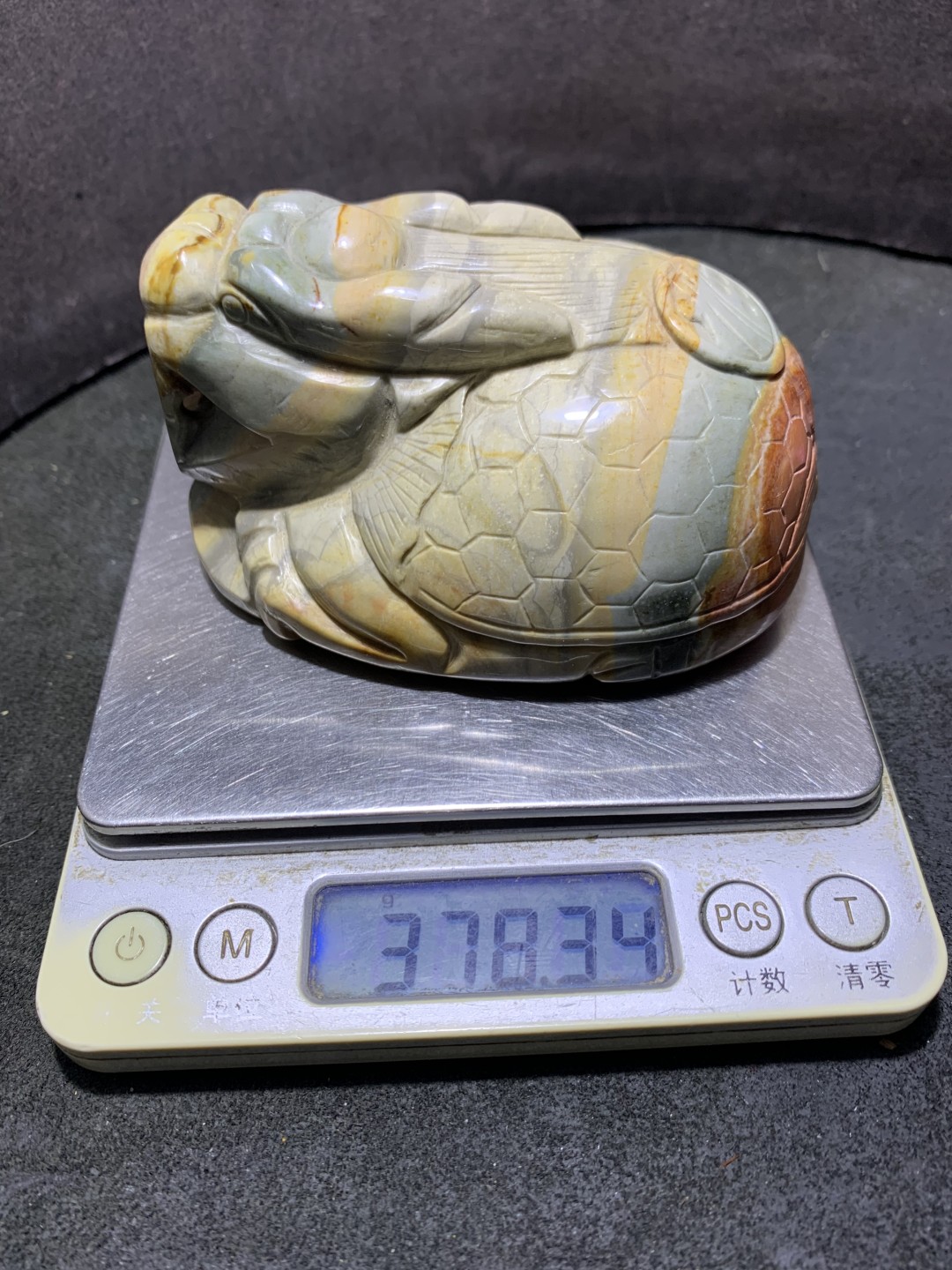 戈壁彩玉雕刻龙龟大把件（摆件）一个！