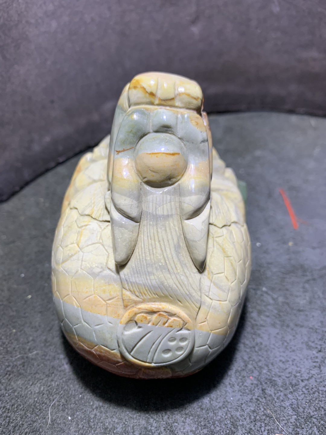 戈壁彩玉雕刻龙龟大把件（摆件）一个！