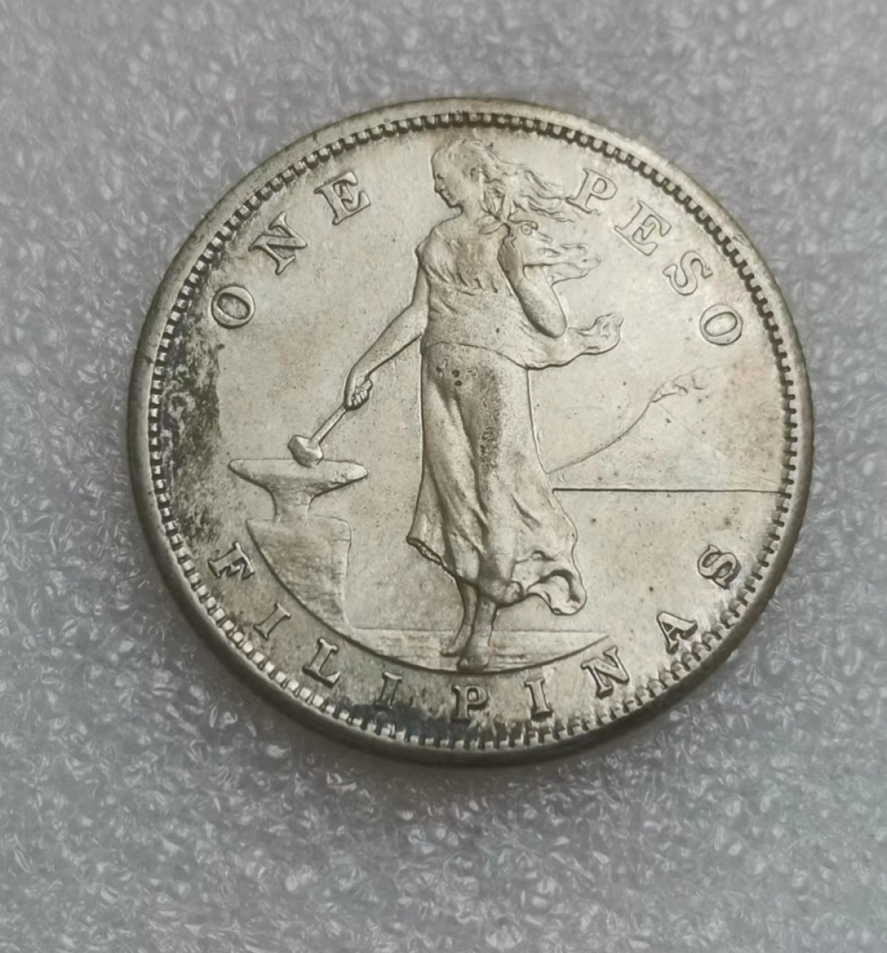 瓶子🏺第68场拍卖会 美属菲律宾1908年1比索自由女神大银币35毫米19.86克