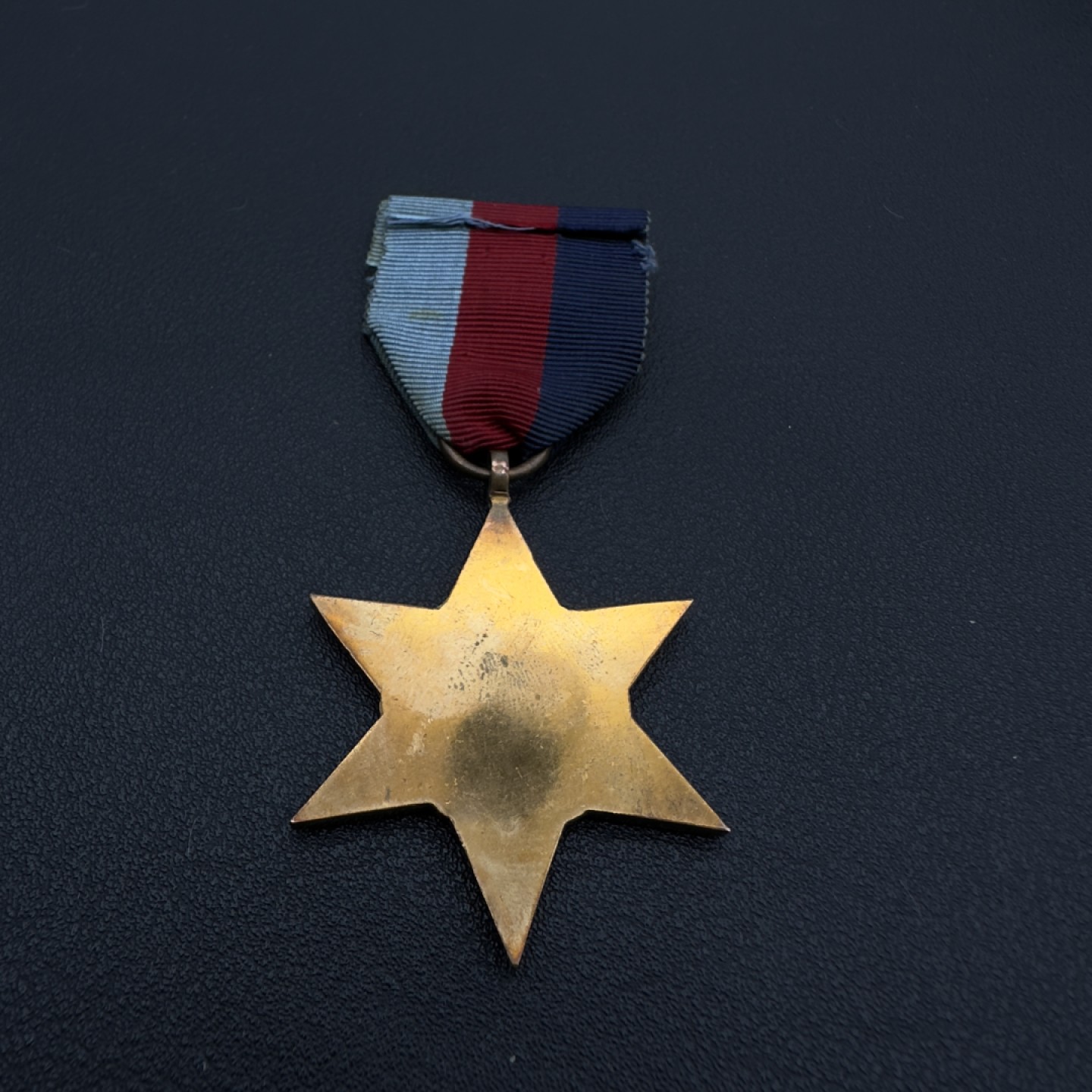 勋章奖章交易所12月4日拍卖 大英帝国二战之星奖章