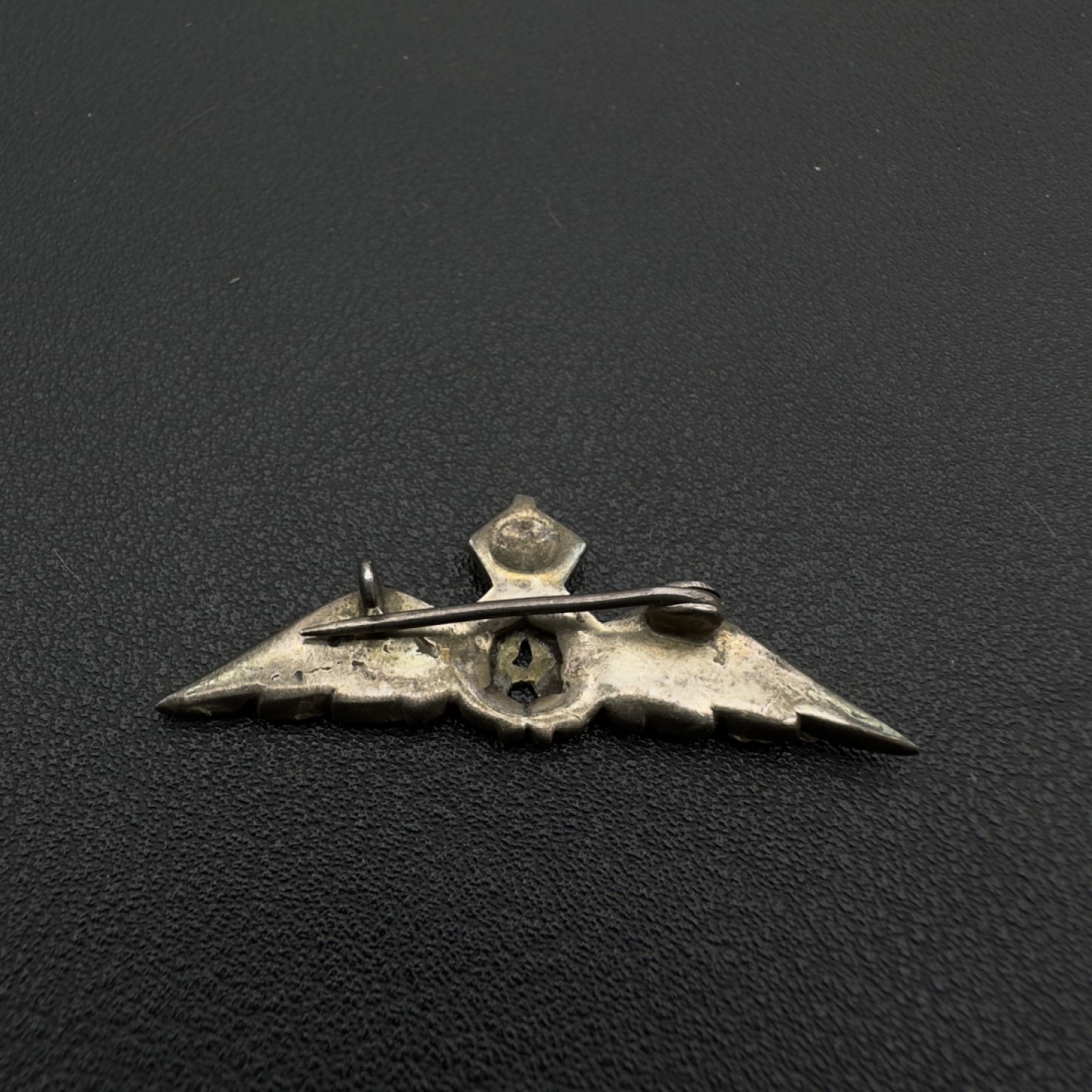 勋章奖章交易所12月4日拍卖 英国皇家空军证章