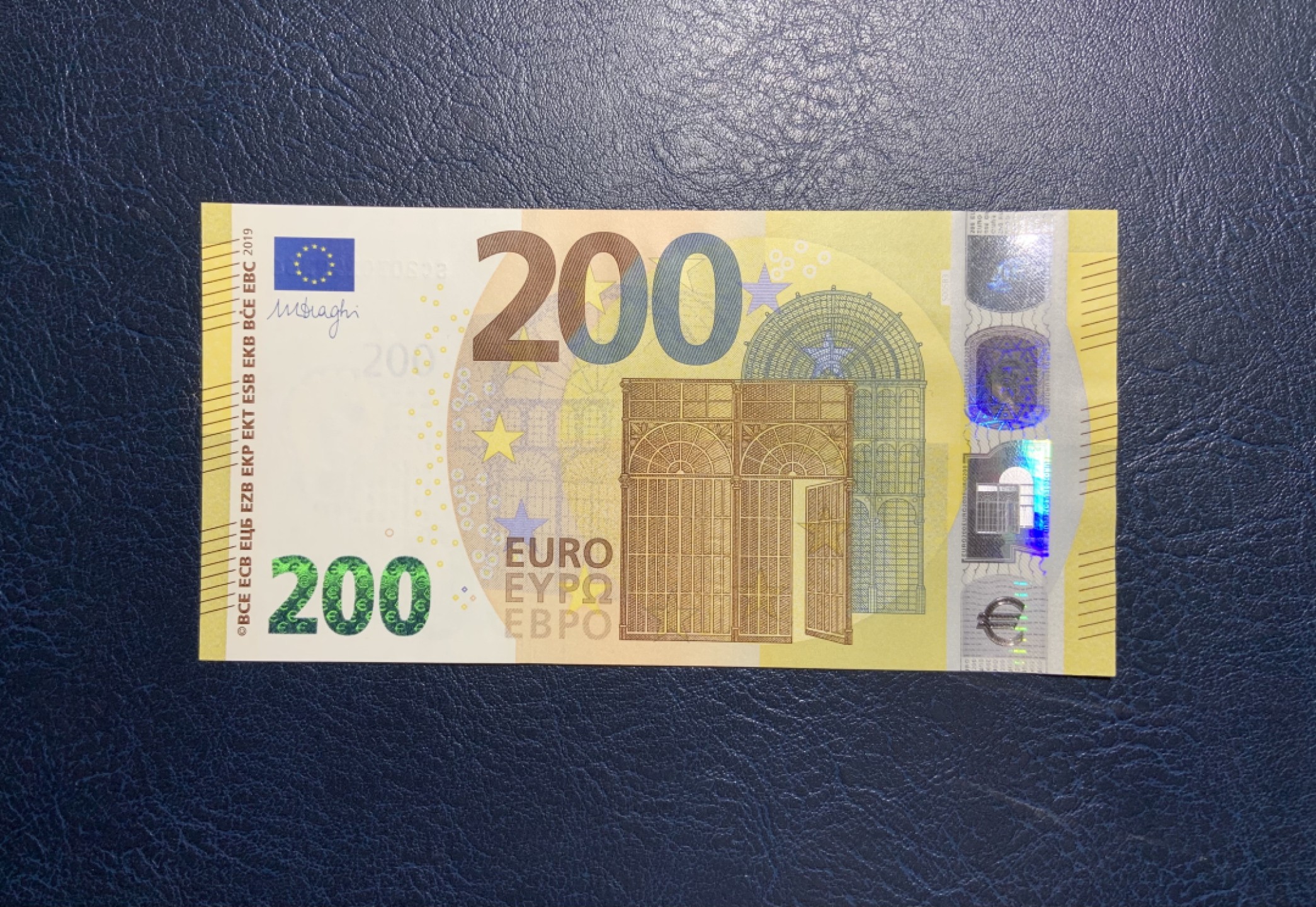 收藏联盟Quantum Auction 第213期拍卖  欧盟2019年200欧元兑换品相全新UNC