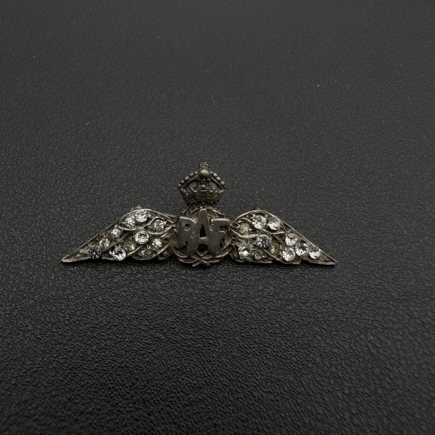 勋章奖章交易所12月4日拍卖 英国皇家空军证章