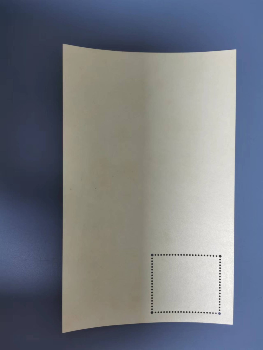 世家收藏第十八期“世界杯”号邮票钱币专场（自动截拍） 中国香港1994通用九小型张（扇面）1全新 已故英女王