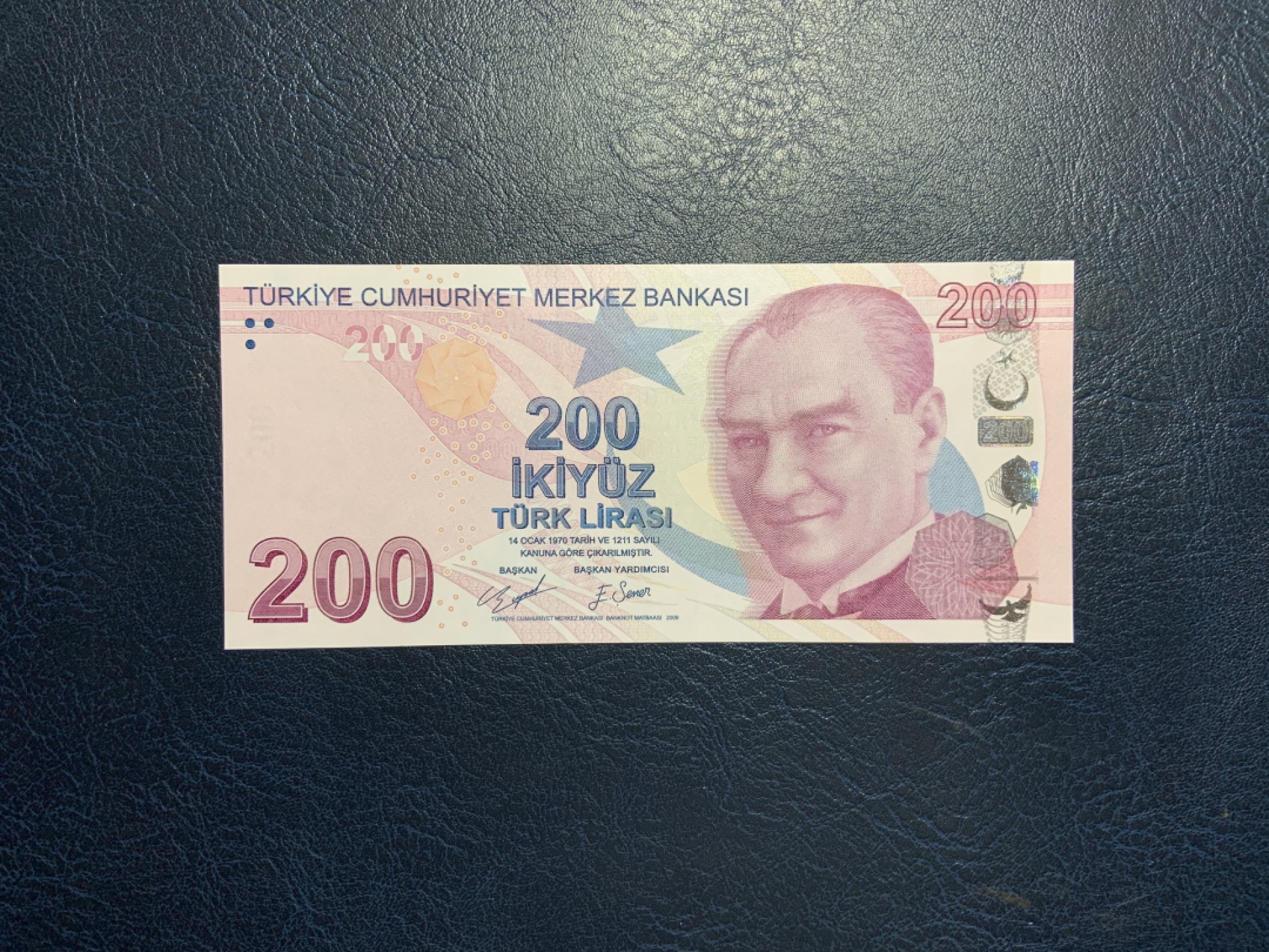 收藏联盟Quantum Auction 第213期拍卖  土耳其2009年200里拉 品相全新UNC