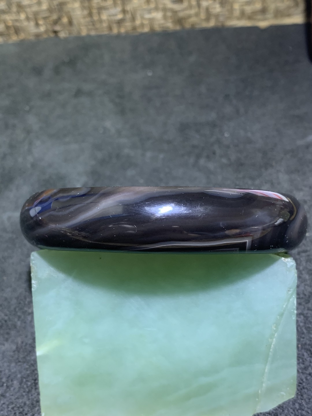 精品天然天眼药师玛瑙手镯一只，