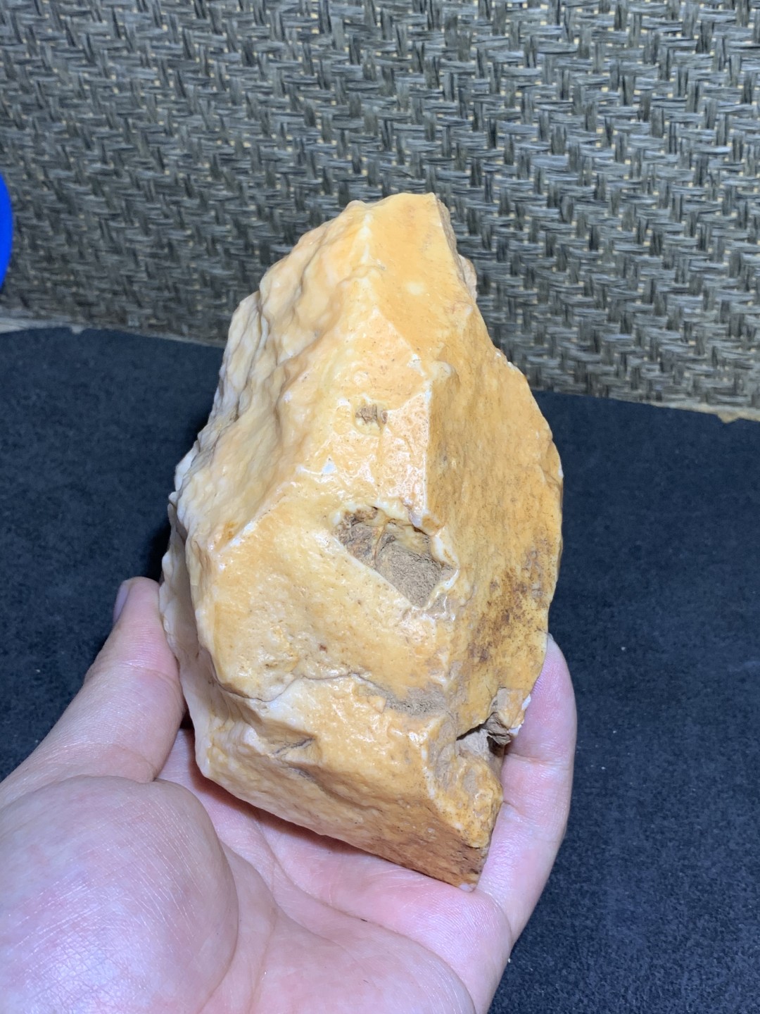 仅此一块，天然精品阿拉善沙漠漆原石一块！