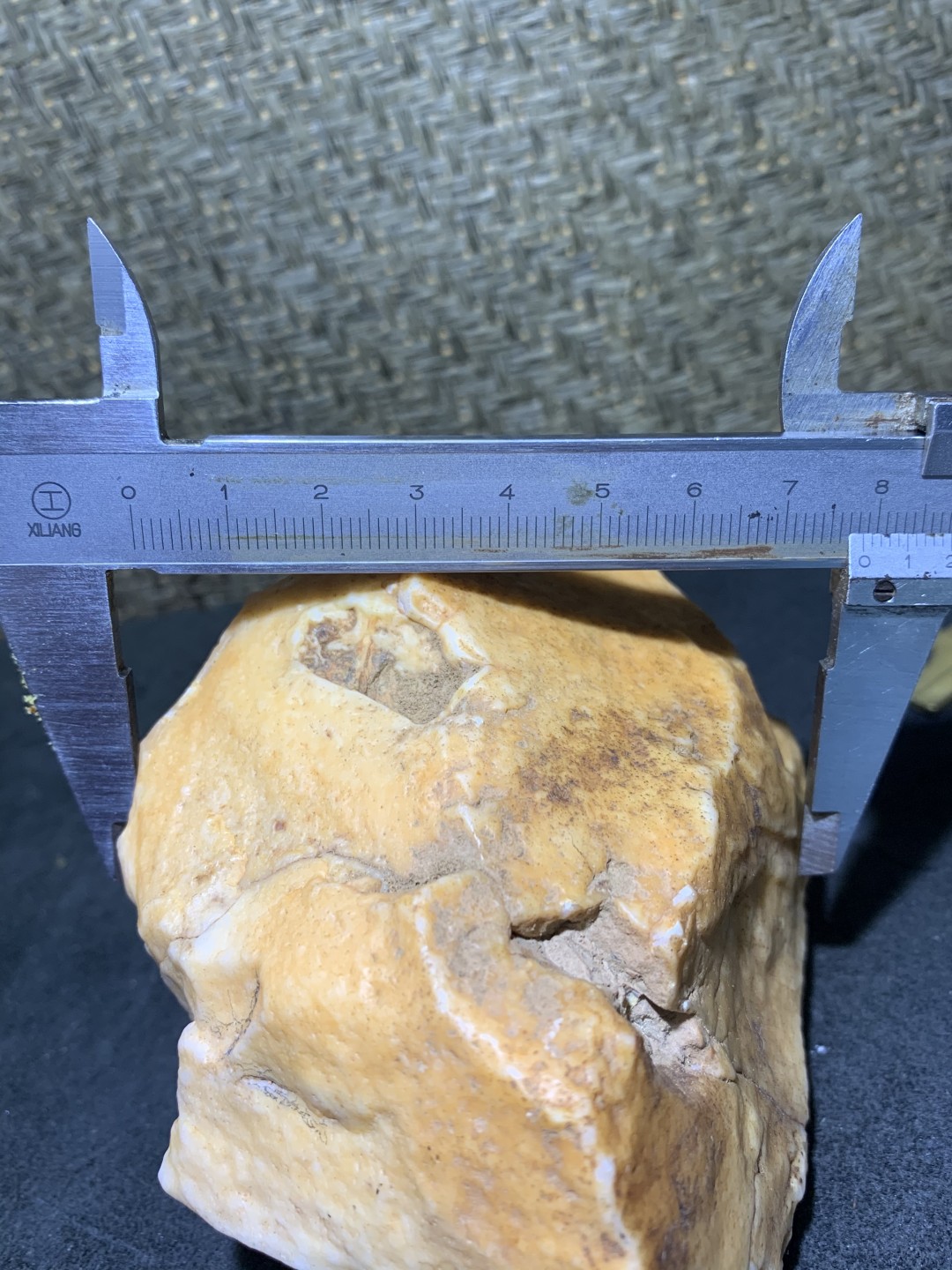仅此一块，天然精品阿拉善沙漠漆原石一块！