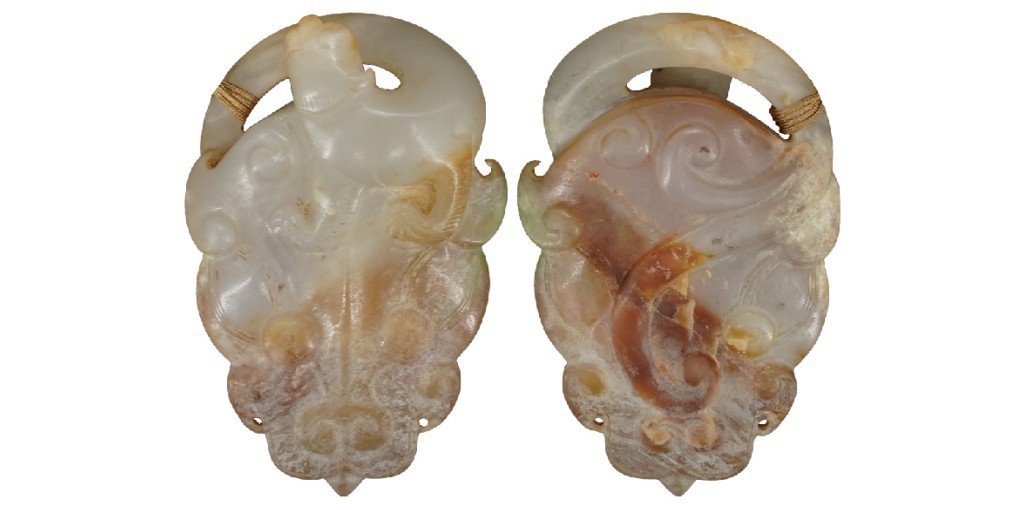 聚宝轩2022秋拍 和田青玉兽面人物挂件