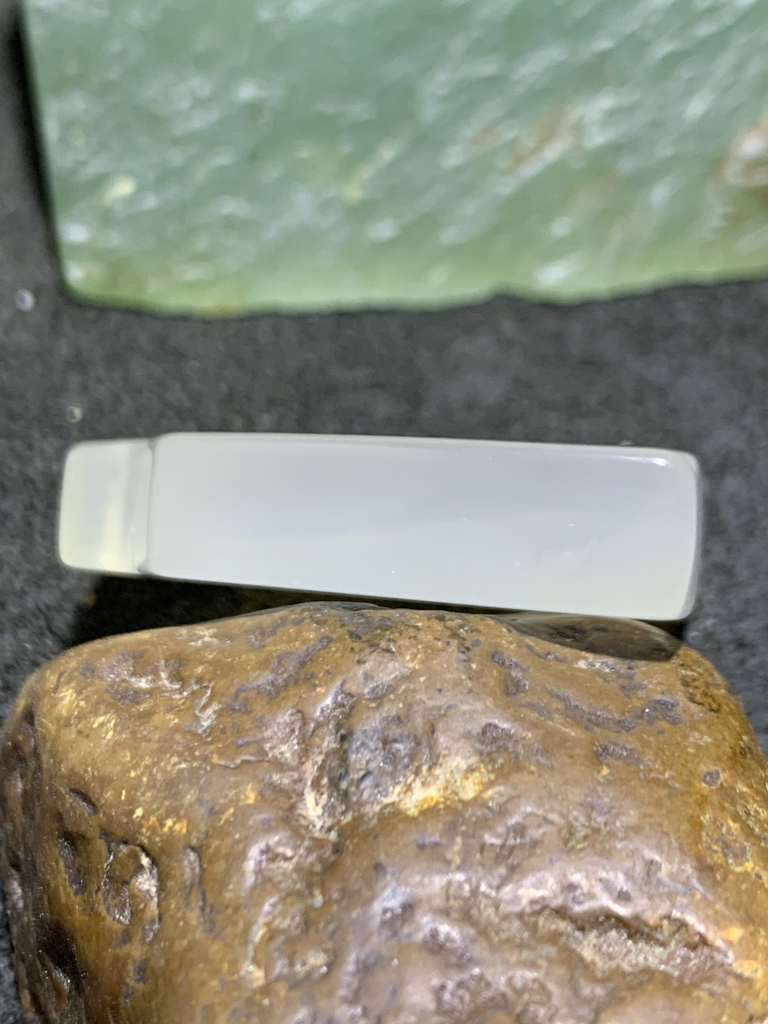 精美高玉化冰透海洋玉古钱币形吊坠一个！
