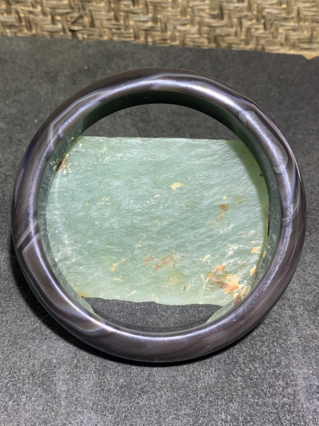 精品天然天眼药师玛瑙手镯一只，