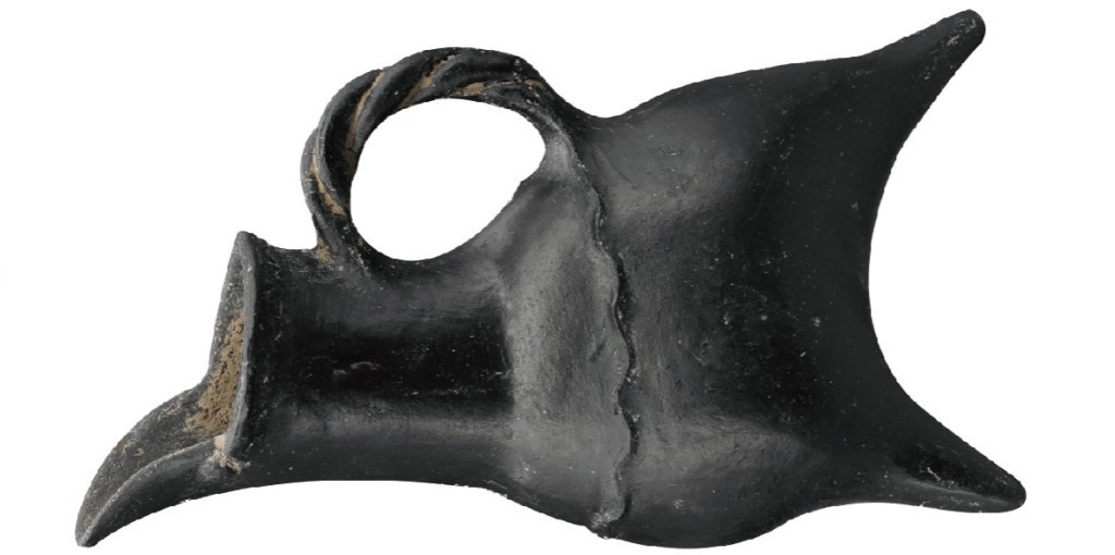 聚宝轩2022秋拍 龙山文化黑陶鬶