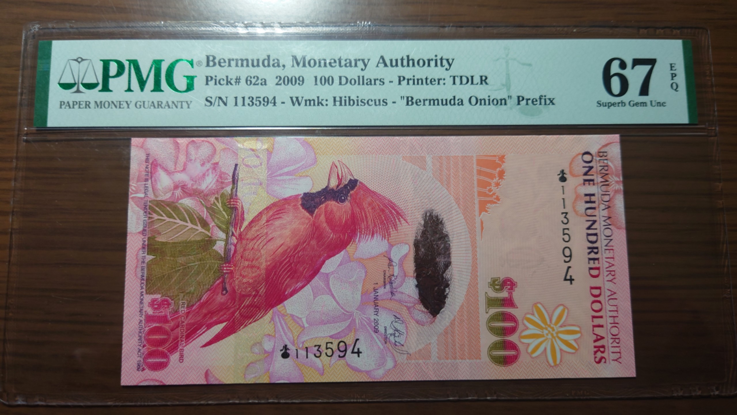 今晚八点半【世界钱币收藏】精选微拍第51期暨2022年第八期 港澳纸币 2009年百慕大100元 洋葱冠 PMG67E高分 尾4
