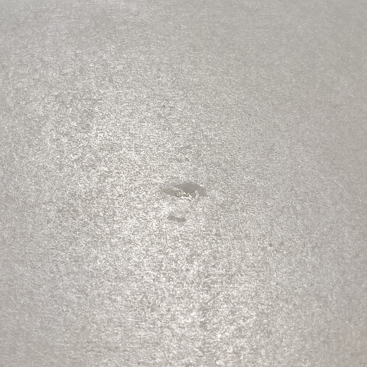 洪涛臻品批发群  精选邮票限时拍卖第一百零二期 经典名票！骏马图小全张（参考图2） 右上马屁股上有1个胶状纸质点-图2/3，,原胶雪白, 润亮全品！