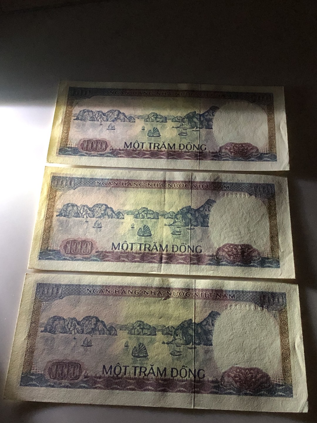 【三泉🏦Quan Se】拍卖第5期⚖️ 越南1980年100盾2连号+1