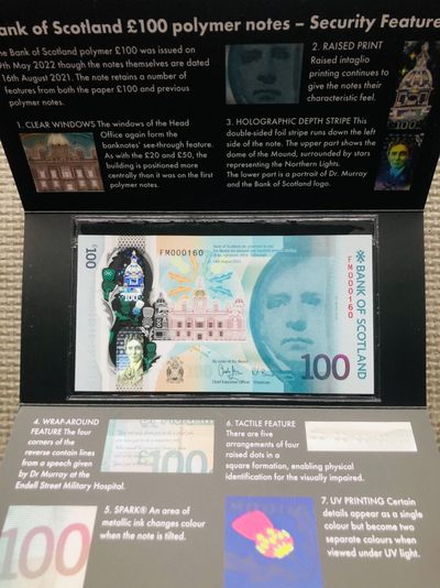 58th 苏格兰2022年100镑塑料钞，百位号纸册 - FM000160 倒置号