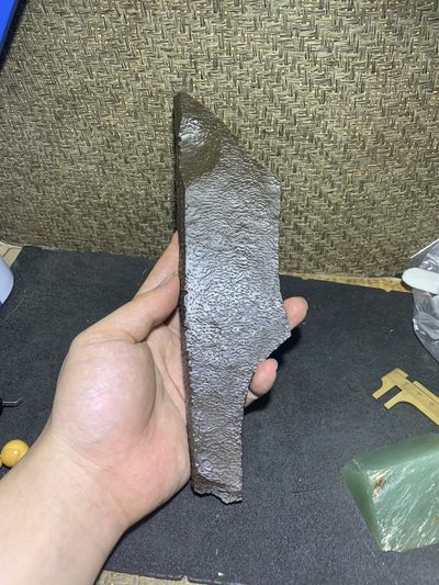 精美新疆象形大刀泥石原石把件（镇纸，摆件） 一块 - 精美新疆象形大刀泥石原石把件（镇纸，摆件） 一块