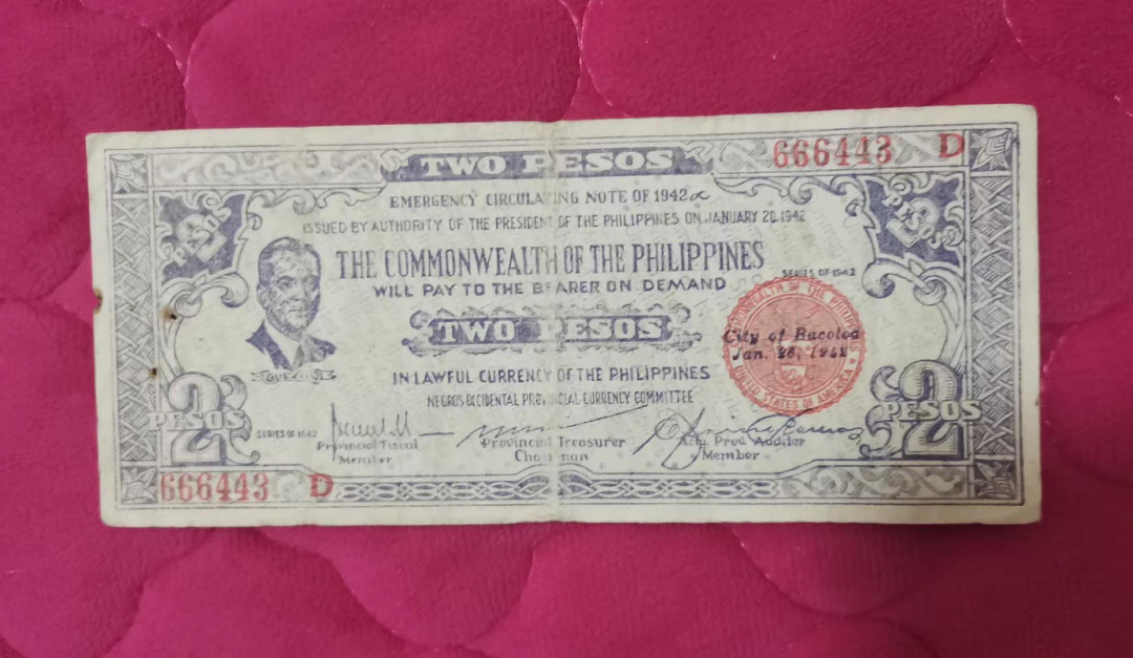 世家收藏第十八期“世界杯”号邮票钱币专场（自动截拍） 菲律宾1942年版2比索纸钞（充分流通品相，带订书机孔）抗日游击队纸钞