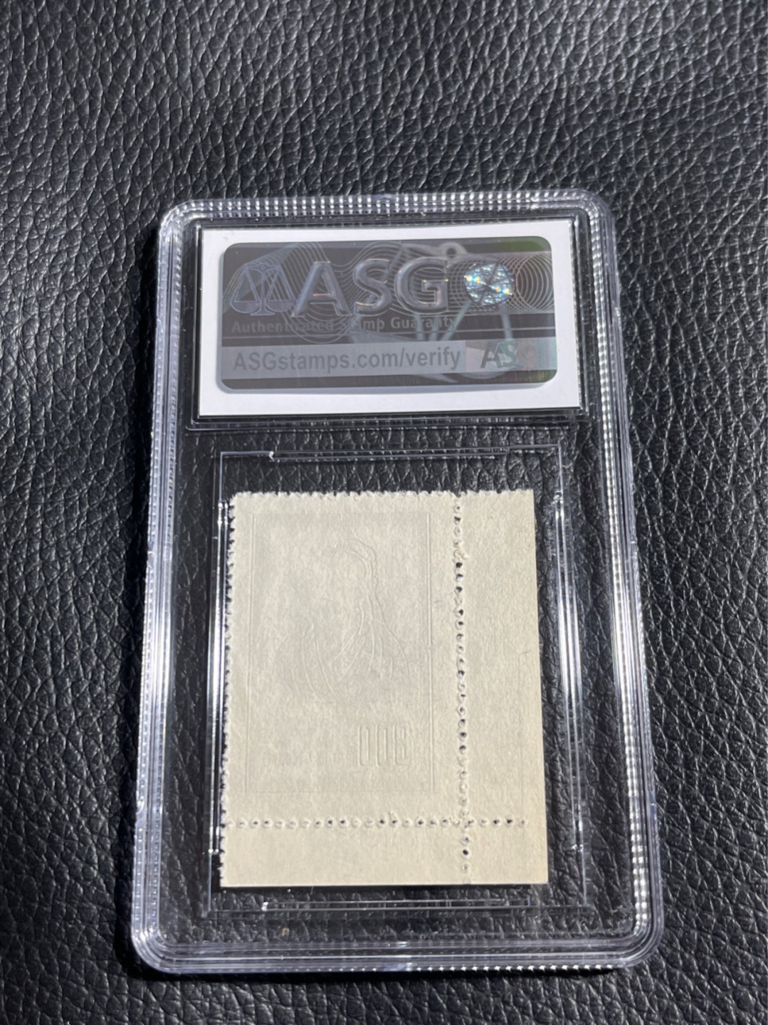 洪涛臻品批发群  精选邮票限时拍卖第一百零五期 纪25世界名人  4-1   ✦总筋✦   新  ASG85分OP，数字➕厂名 直角边一枚！！全品嘎嘎绝，无任何瑕疵，最严格时期一手出分，票状态极佳，无明显瑕疵，草纸难上分，85标准分超高性价比，总筋配套必备，喜欢不要错过