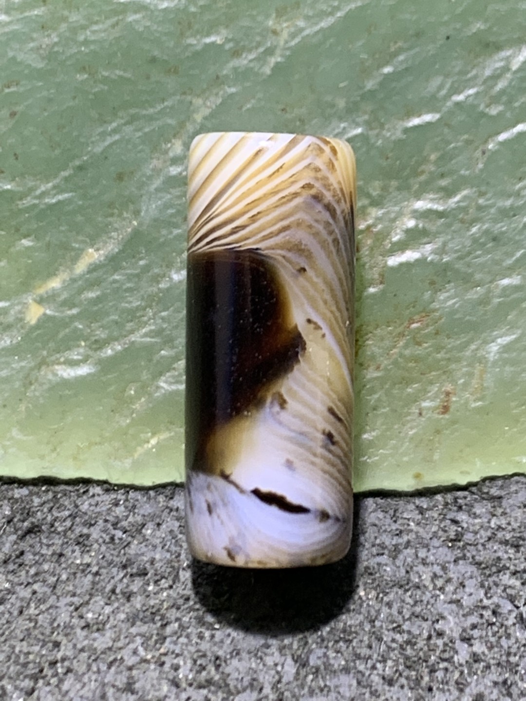精美天眼千层纹缠丝玛瑙直桶，桶珠一个，
