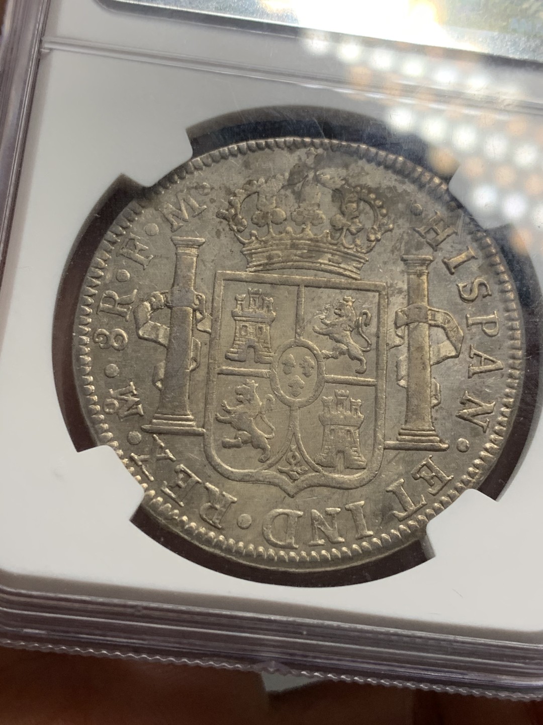 《竞宝斋》第121场-周日，周一 ，2场连拍（全场包邮） NGC AU 墨西哥 1795年 卡四 8R双柱银币 细节好