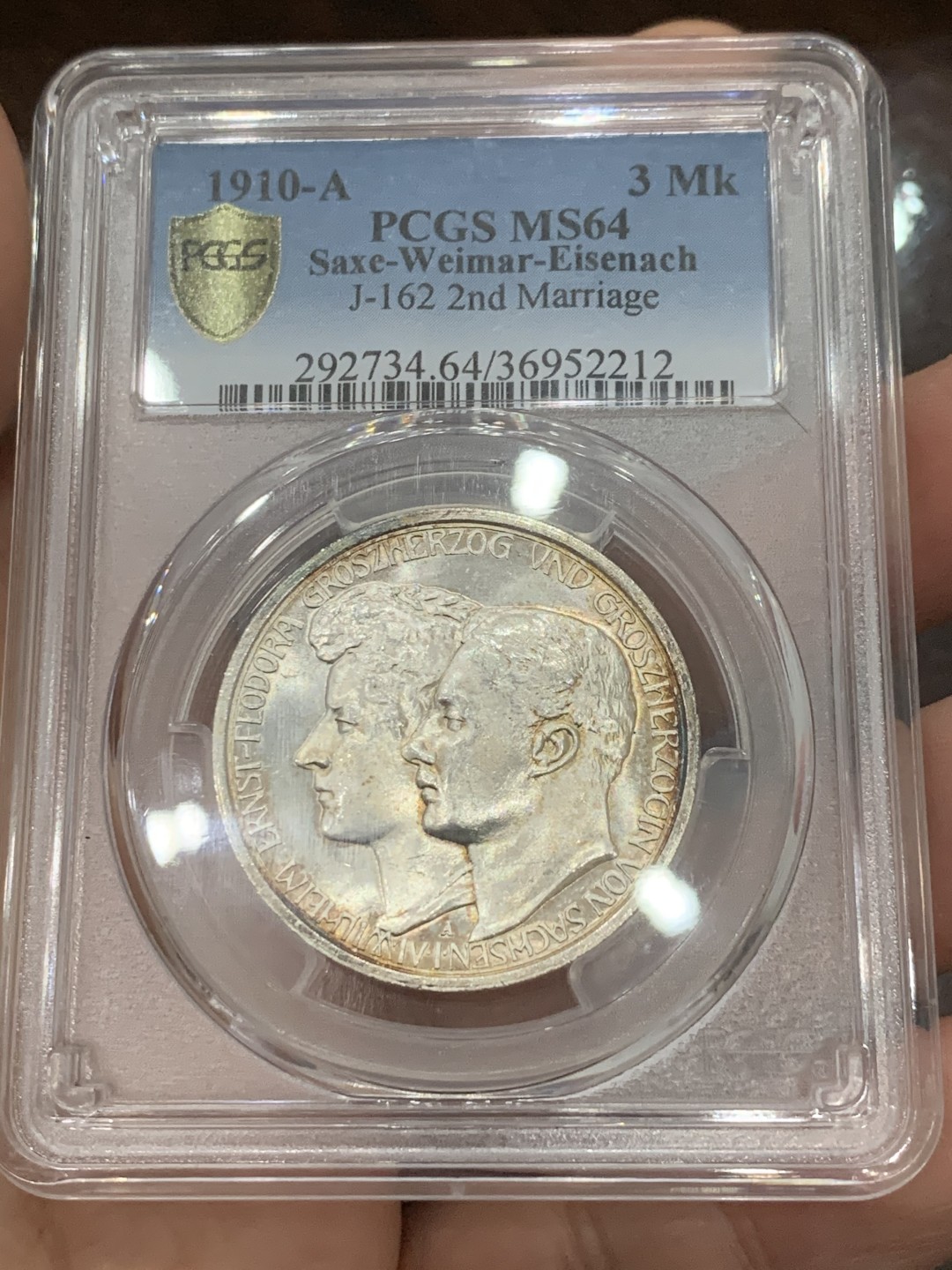 《竞宝斋》第121场-周日，周一 ，2场连拍（全场包邮） PCGS-MS64 德国 1910年 萨克森魏玛艾森纳二婚三马克 略带五彩 收藏品相