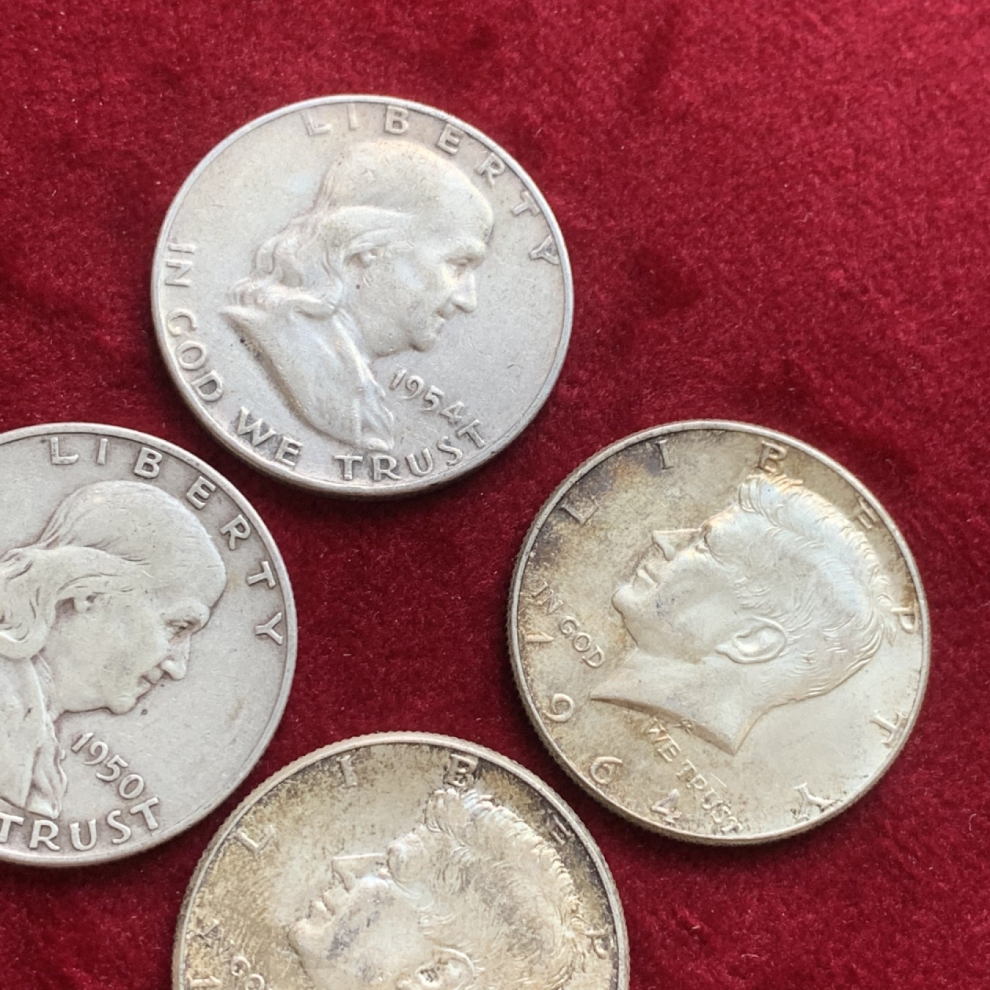 《竞宝斋》第121场-周日，周一 ，2场连拍（全场包邮） 美国900银 银币4枚 2枚富兰克林半美元，2枚肯尼迪半美元 单枚12.5克 都是高银版 合计50克900银