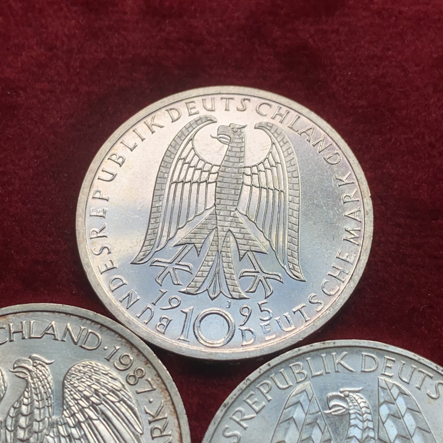 《竞宝斋》第121场-周日，周一 ，2场连拍（全场包邮） 德国10马克好品银币一组3枚（罗马条约、和平与和解、科尔平工厂） 单枚重量15.5克