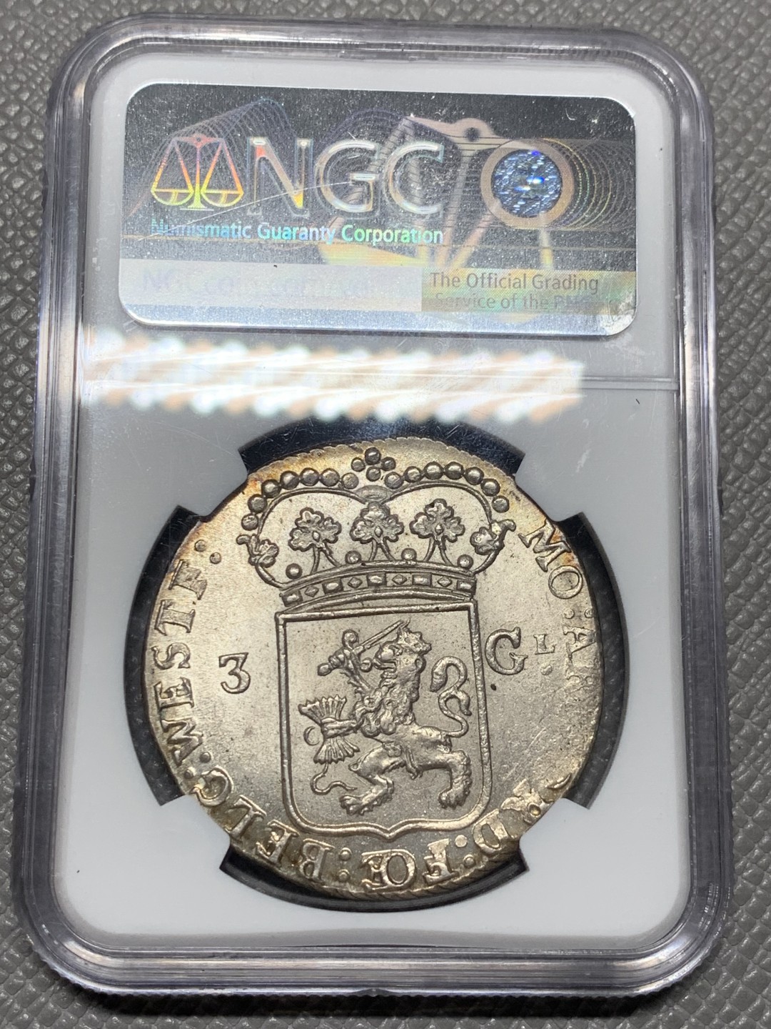 《竞宝斋》第121场-周日，周一 ，2场连拍（全场包邮） NGC MS64 荷兰 1795年  西弗里斯兰省 3盾 女站人 大银币  人物脸部清晰 正反底板凝霜好 光度十足 非常值得收藏