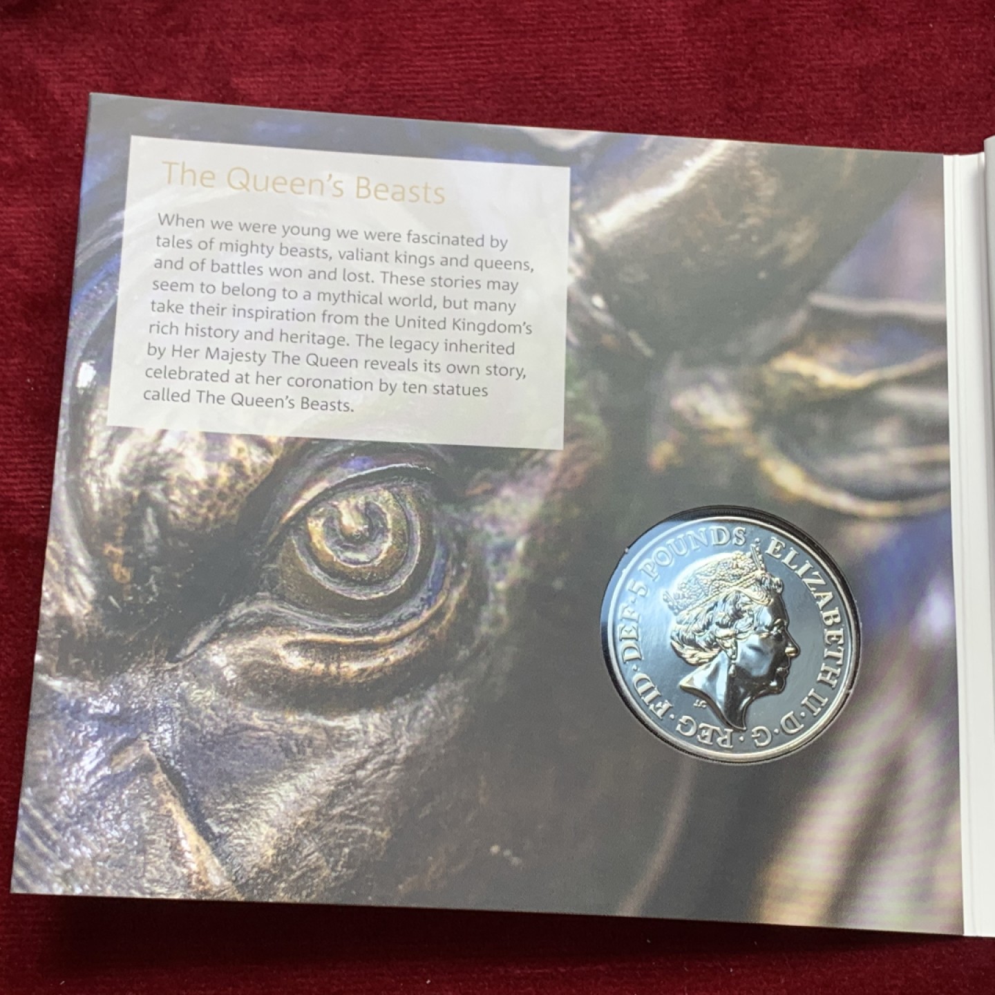 《竞宝斋》第121场-周日，周一 ，2场连拍（全场包邮） 卡册 英国2018年 英国5镑克朗型纪念币BU，威斯敏斯特十野兽之一（克拉伦斯黑牛号）铜镍合金，重28.28g