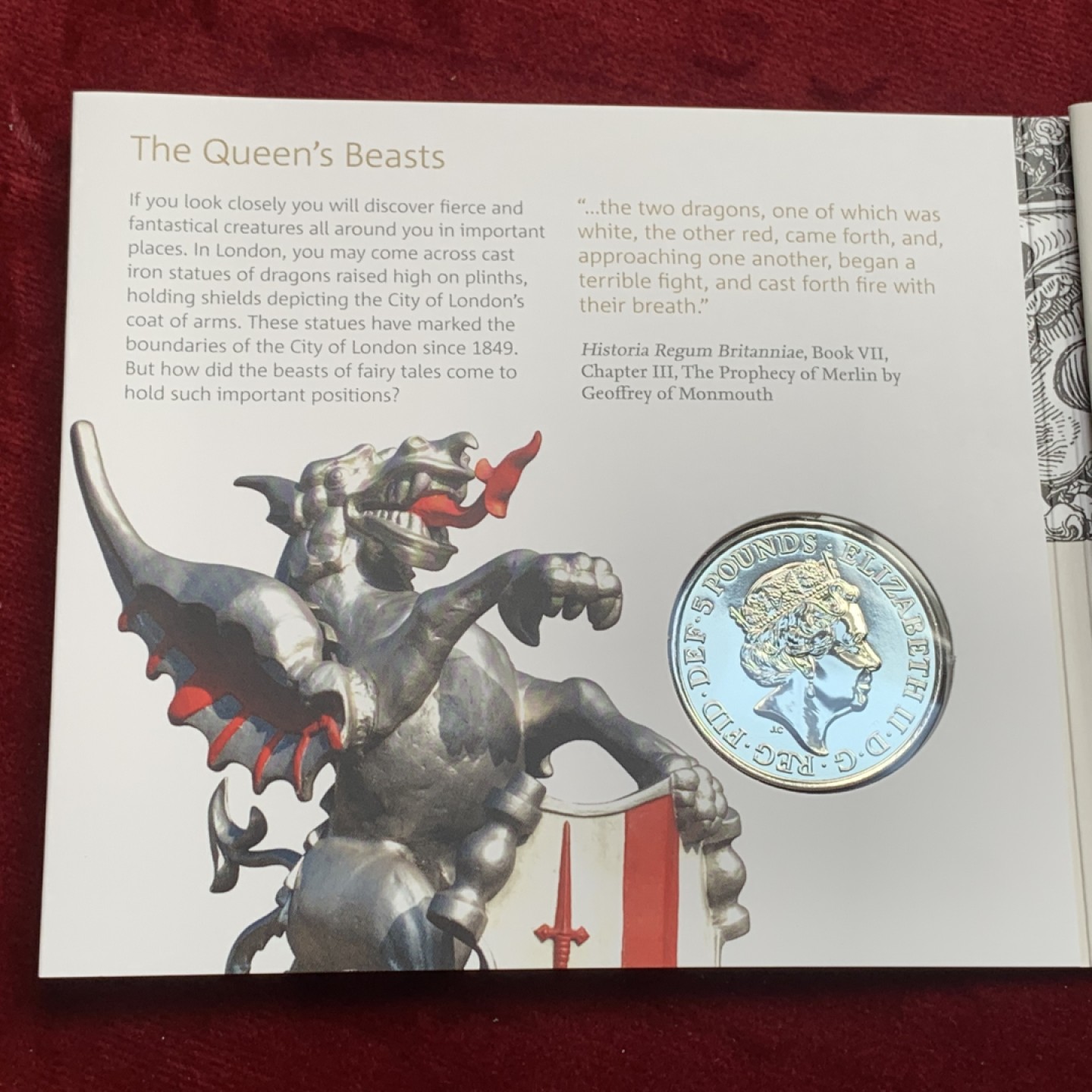 《竞宝斋》第121场-周日，周一 ，2场连拍（全场包邮） 卡册 英国2018年 英国5镑克朗型纪念币BU，威斯敏斯特十野兽之一（威尔士红龙）铜镍合金，重28.28g