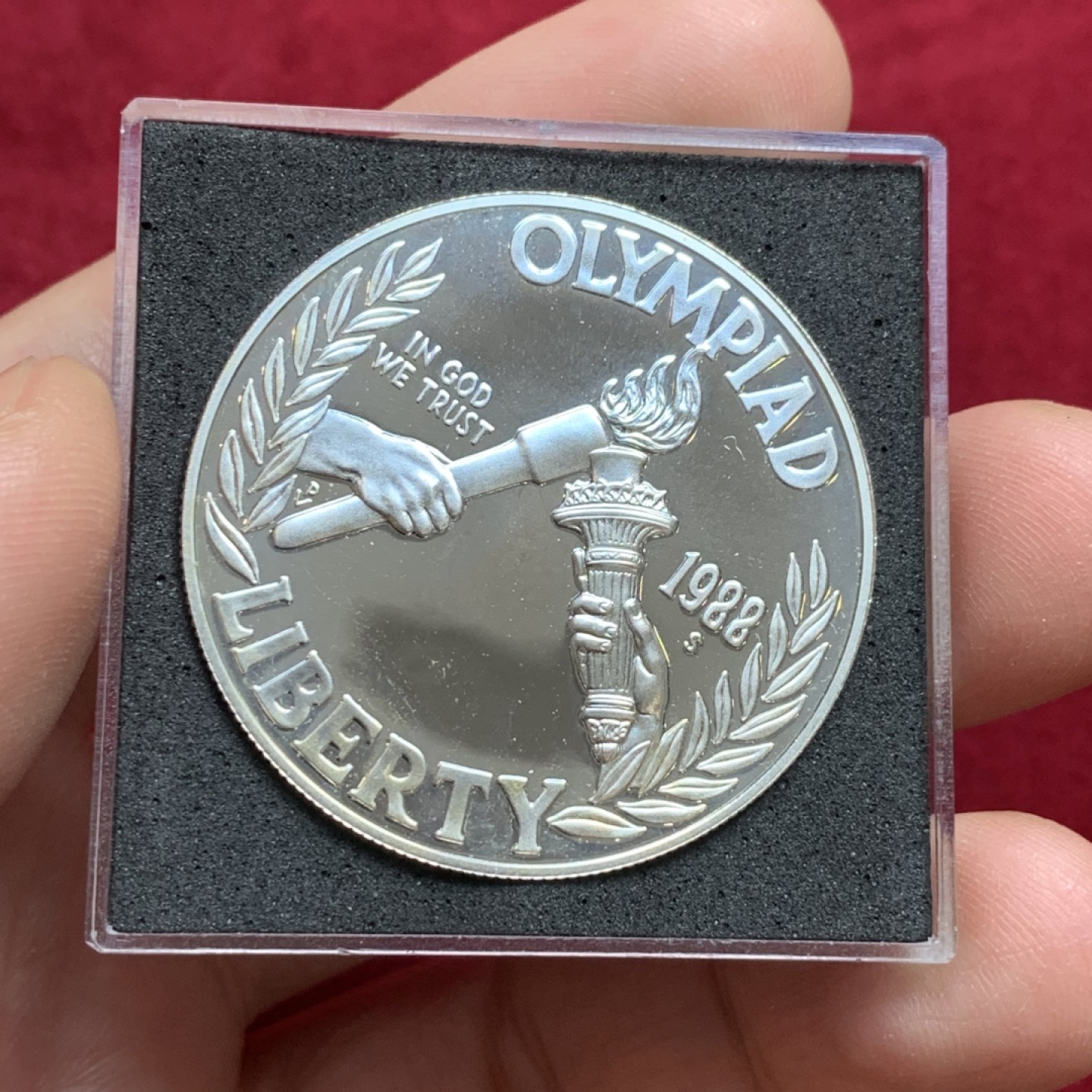 《竞宝斋》第121场-周日，周一 ，2场连拍（全场包邮） 美国 1988年 韩国首尔奥运会 1美元银币 大银币 38.1mm 26.73克 PF版