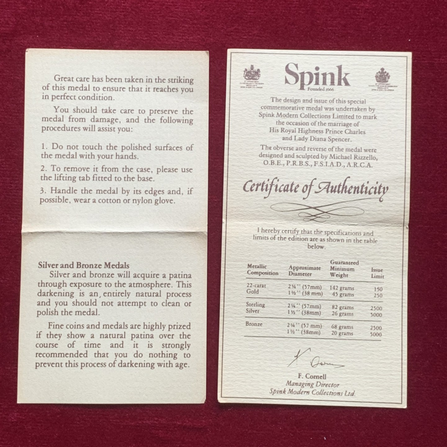 《竞宝斋》第121场-周日，周一 ，2场连拍（全场包邮） 1981年英国查尔斯王子结婚纪念银章（原盒），直径38mm，重量26g，精制银章，证书齐全