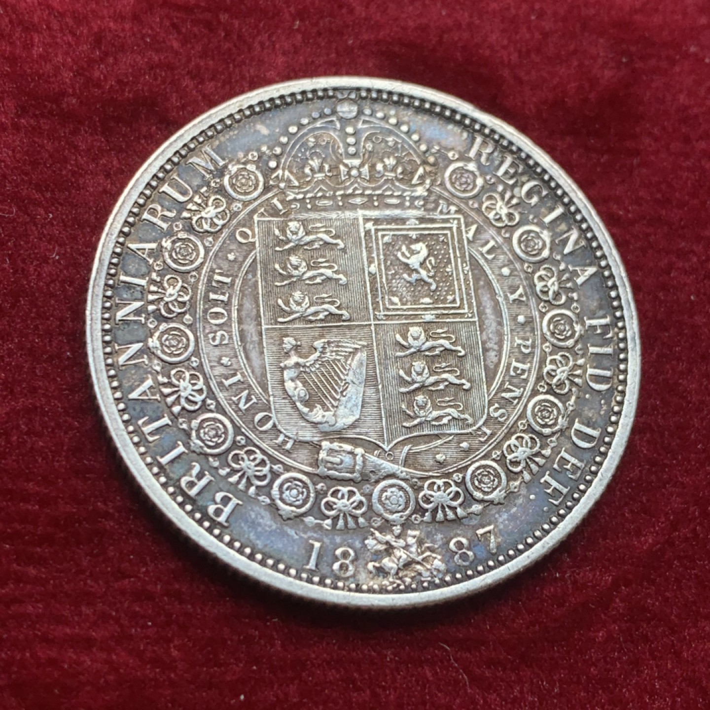 《竞宝斋》第121场-周日，周一 ，2场连拍（全场包邮） 英国 1887年 维多利亚女王 高冠 半克朗 银币 原味状态 细节都不错