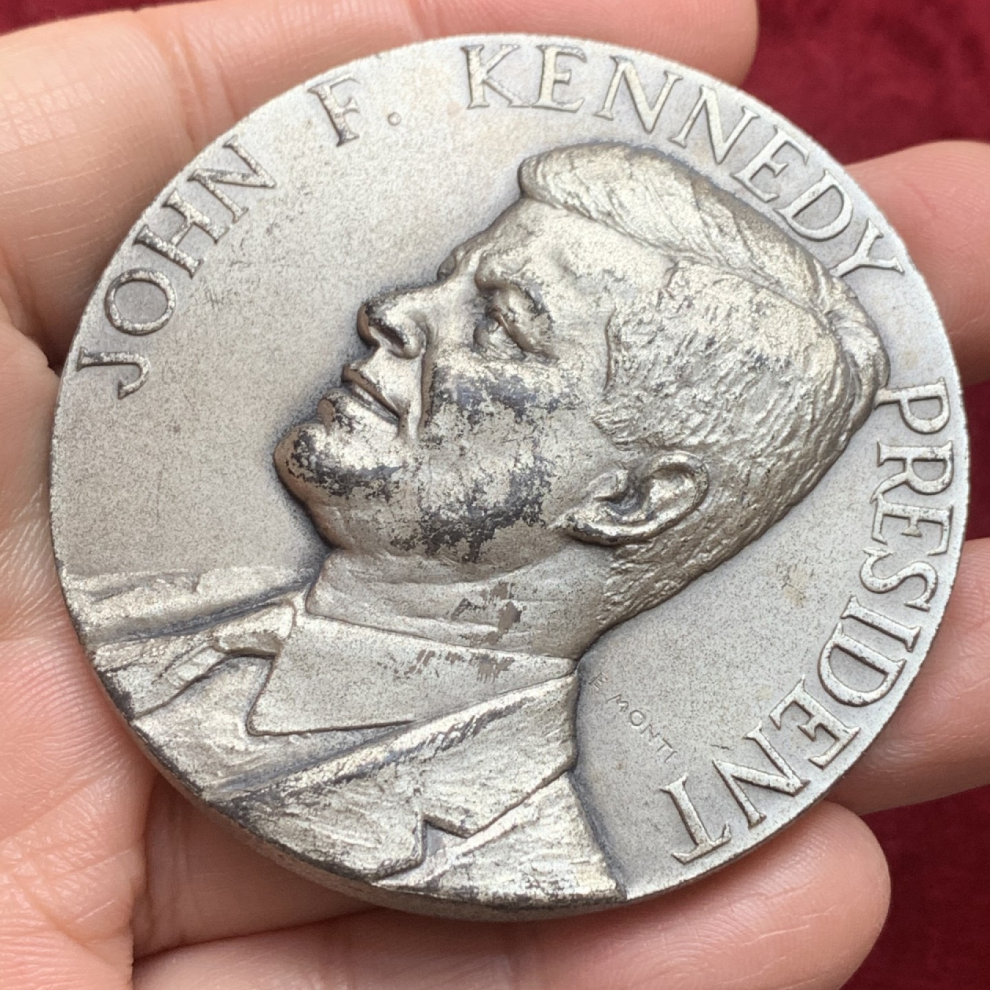 《竞宝斋》第121场-周日，周一 ，2场连拍（全场包邮） 意大利高浮雕 美国约翰肯尼迪总统 近代大银章 带800银标 122.6克