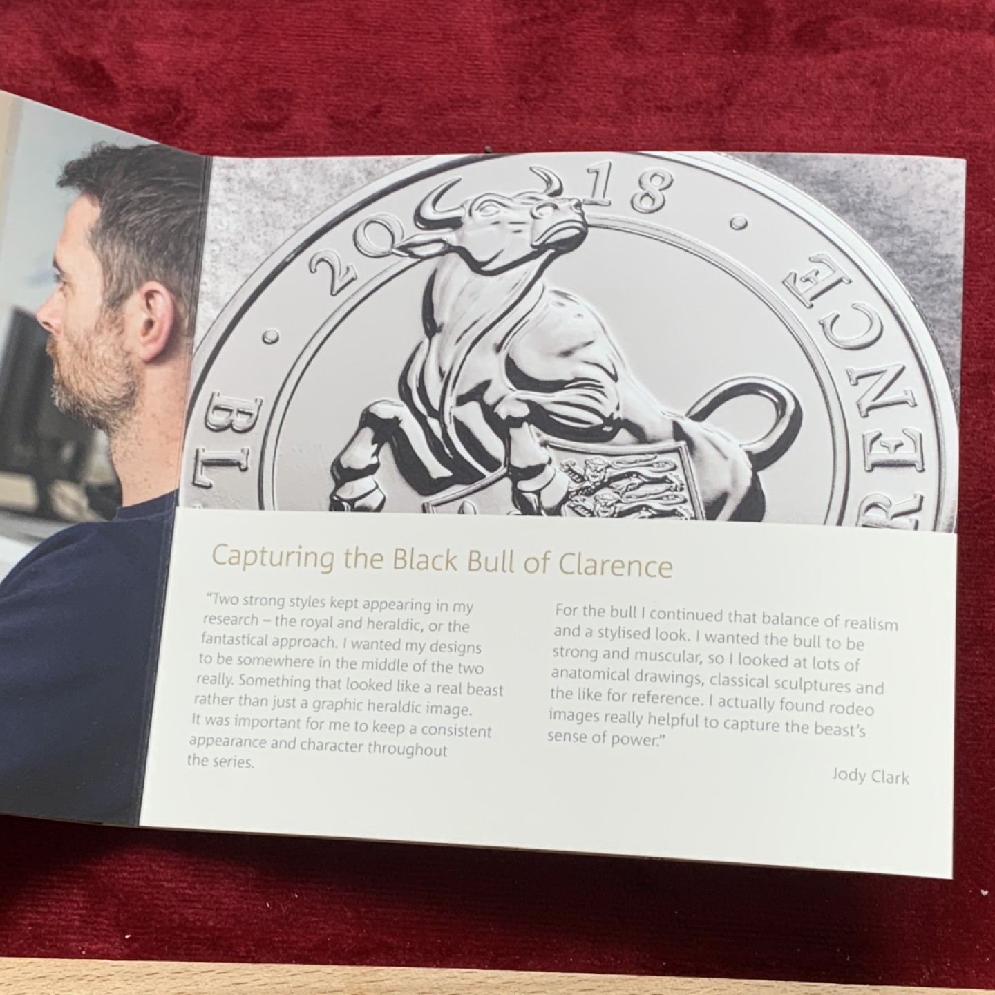 《竞宝斋》第121场-周日，周一 ，2场连拍（全场包邮） 卡册 英国2018年 英国5镑克朗型纪念币BU，威斯敏斯特十野兽之一（克拉伦斯黑牛号）铜镍合金，重28.28g